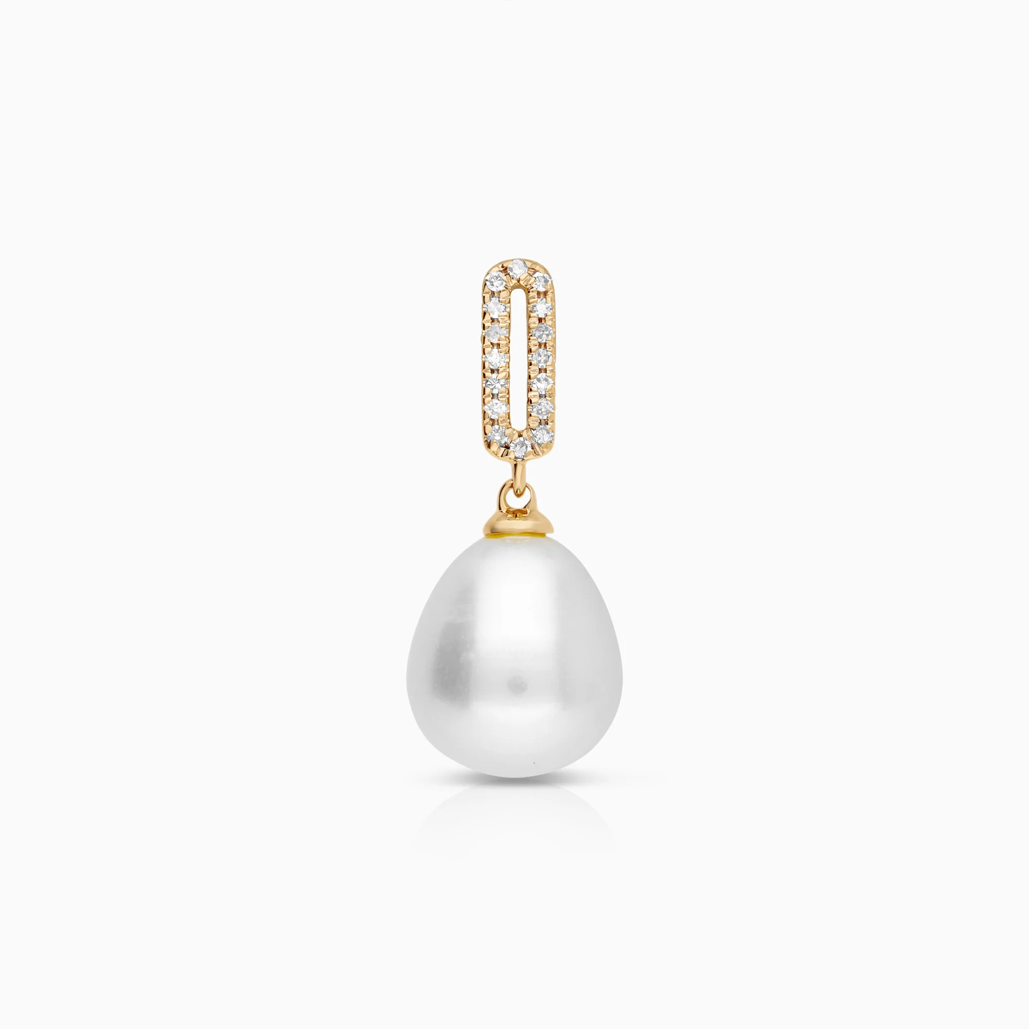 Diamond pendant with pearl 1.05g 8K gold