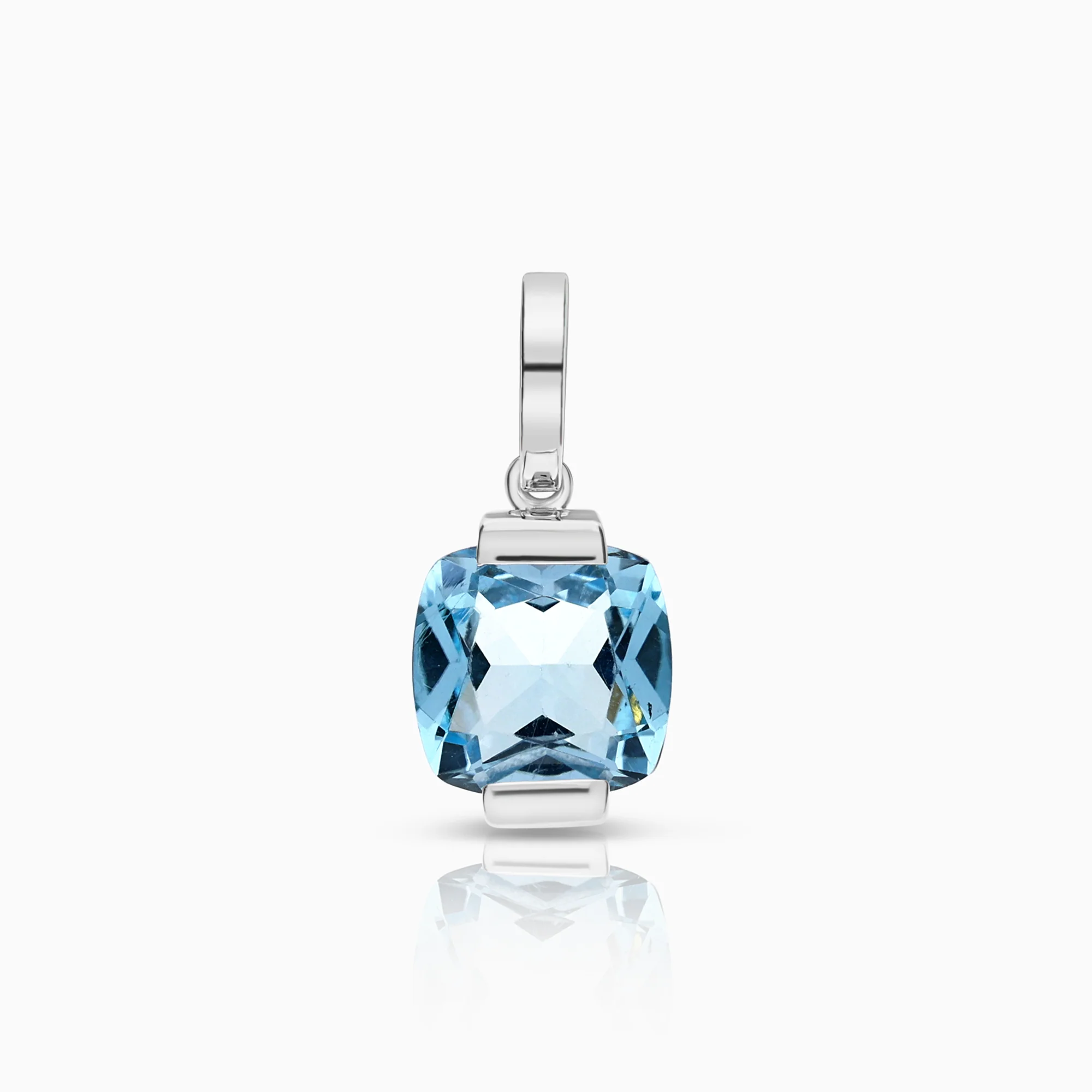 Gemstone pendant topaz 1.08g 18K white gold