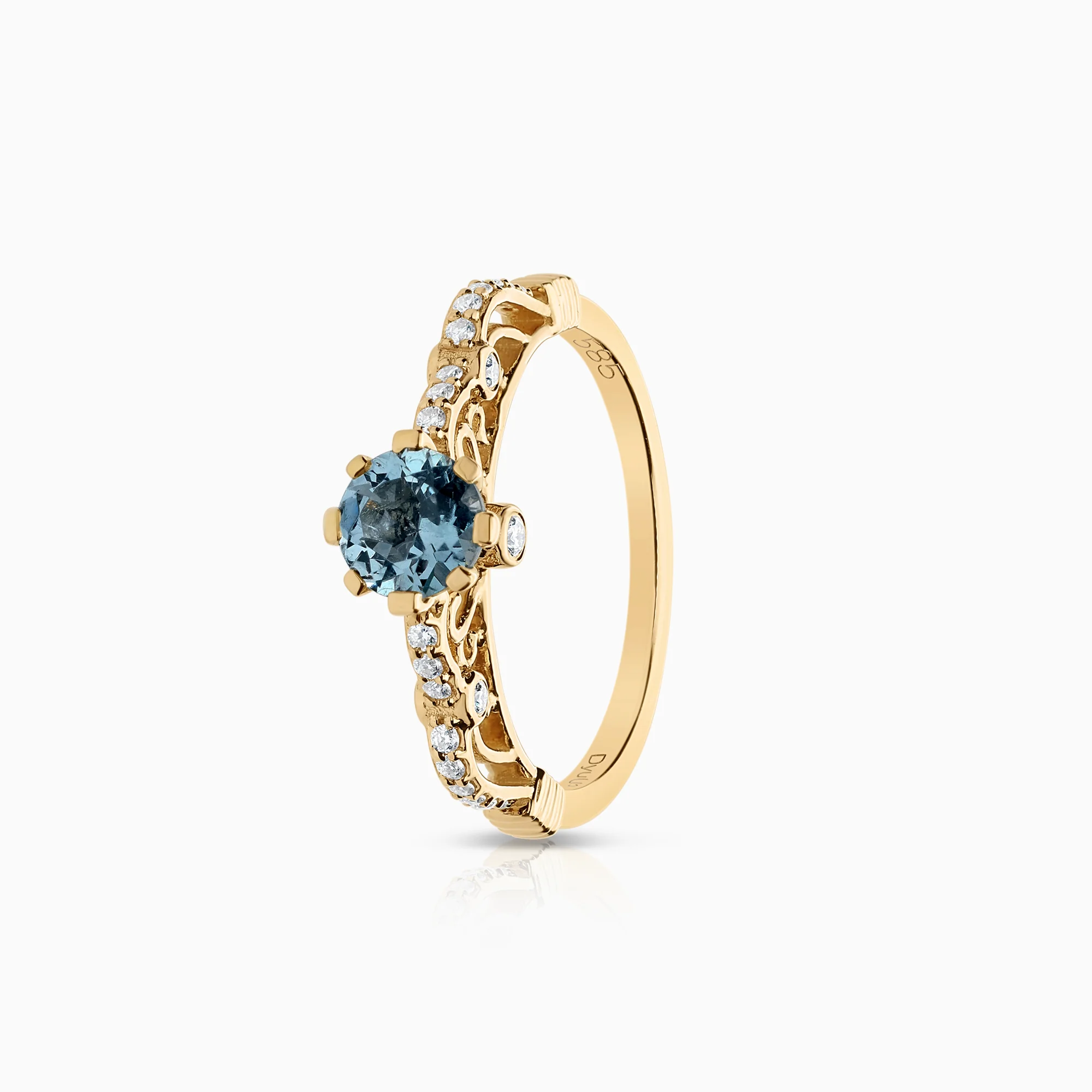 Gemstone ring aquamarine and cubic zirconia 14K gold