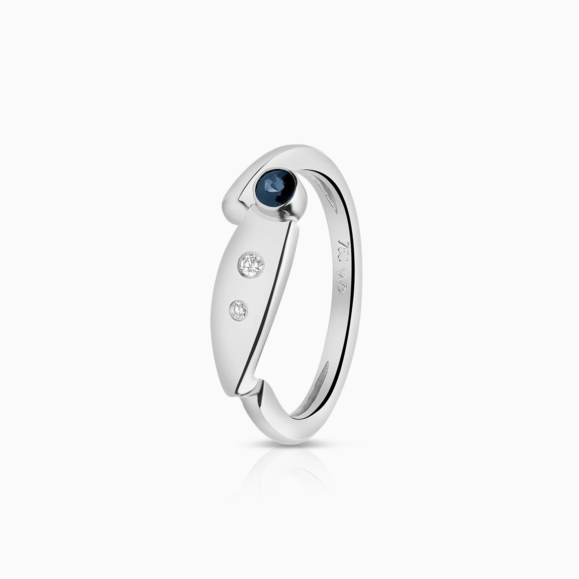 Sapphire gemstone ring with diamonds 0.03ct 18K white gold
