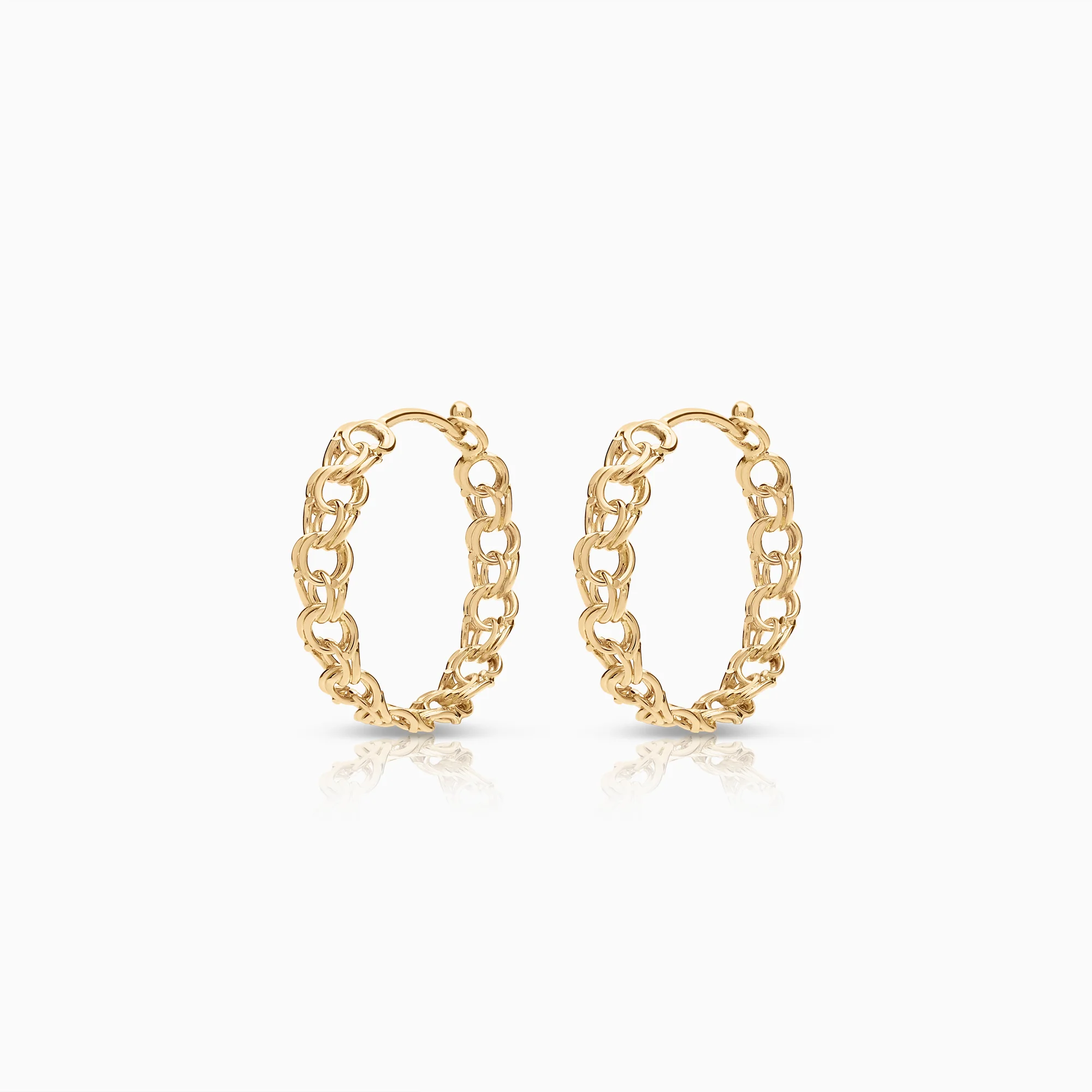 Bismarck earrings 1.70g 18K gold