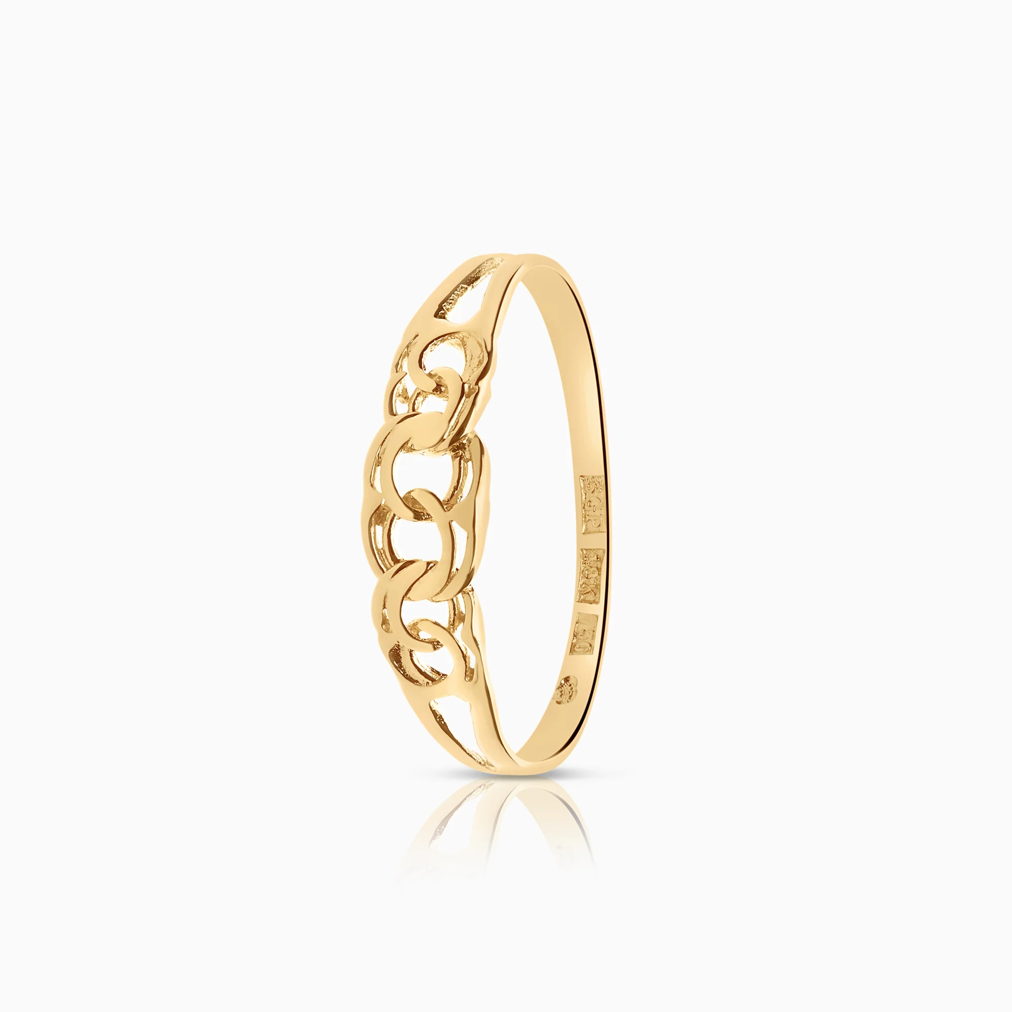 Bismarck ring 0.73g 18K gold