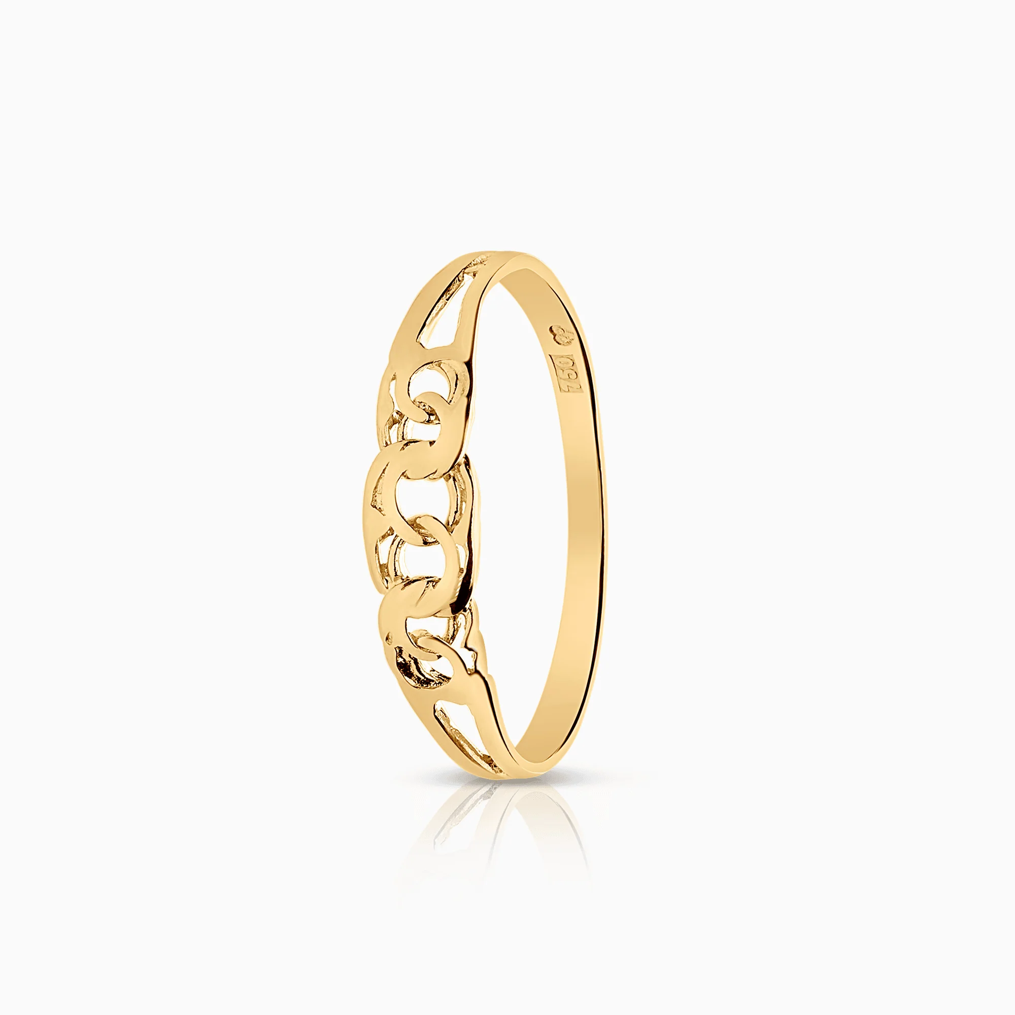 Bismarck Ring 0.98g 18K Gold