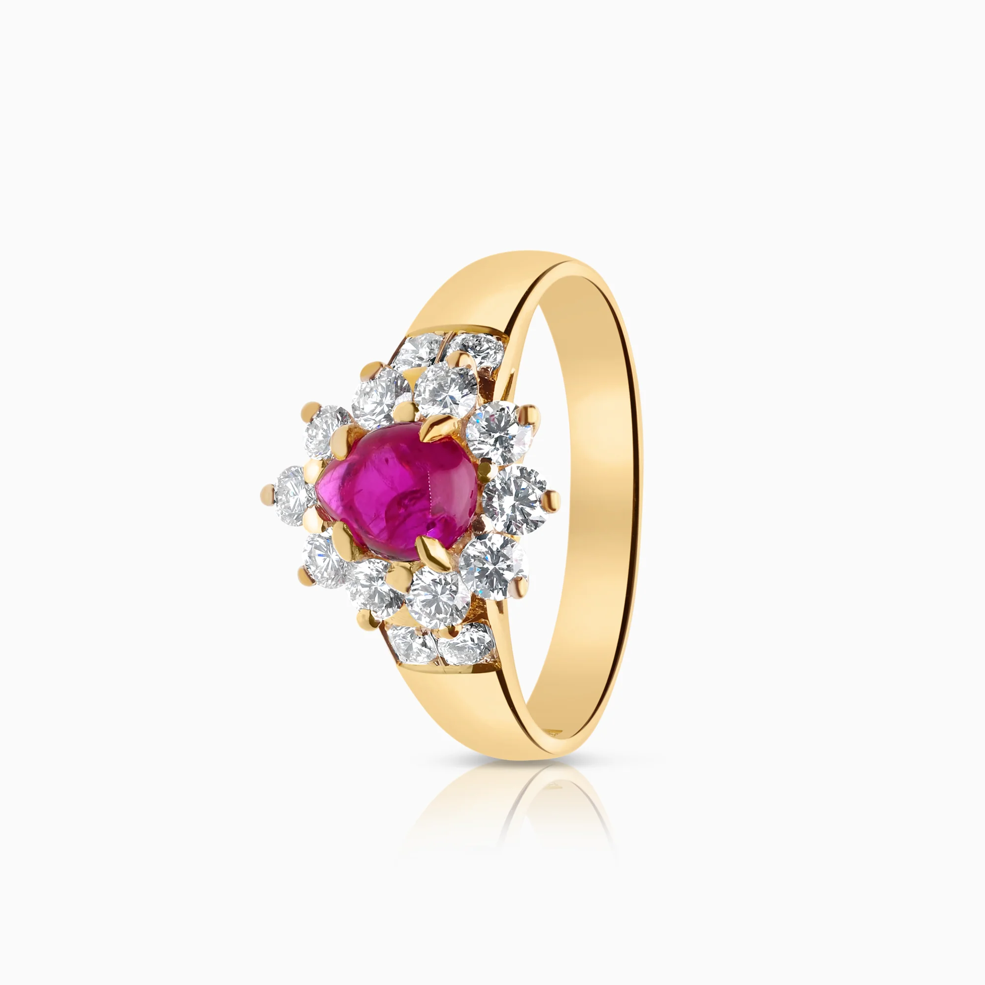 Cluster ring with ruby and diamonds 0.66ct 18K gold