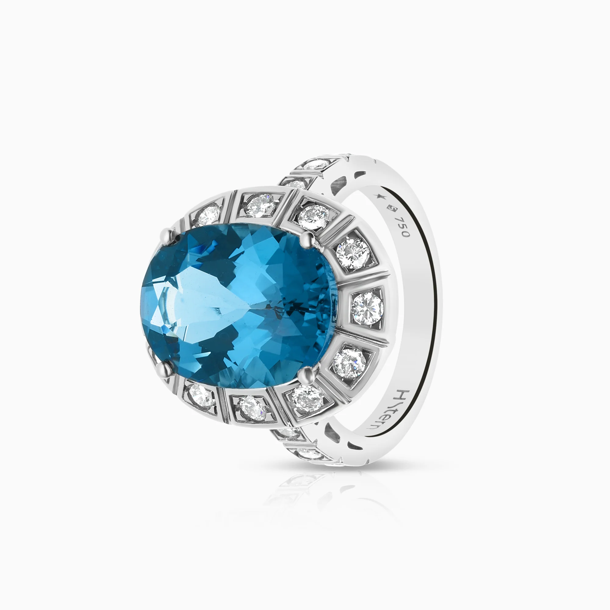 Arena Ring from H. Stern London blue topaz and diamonds 0.59ct 18K white gold