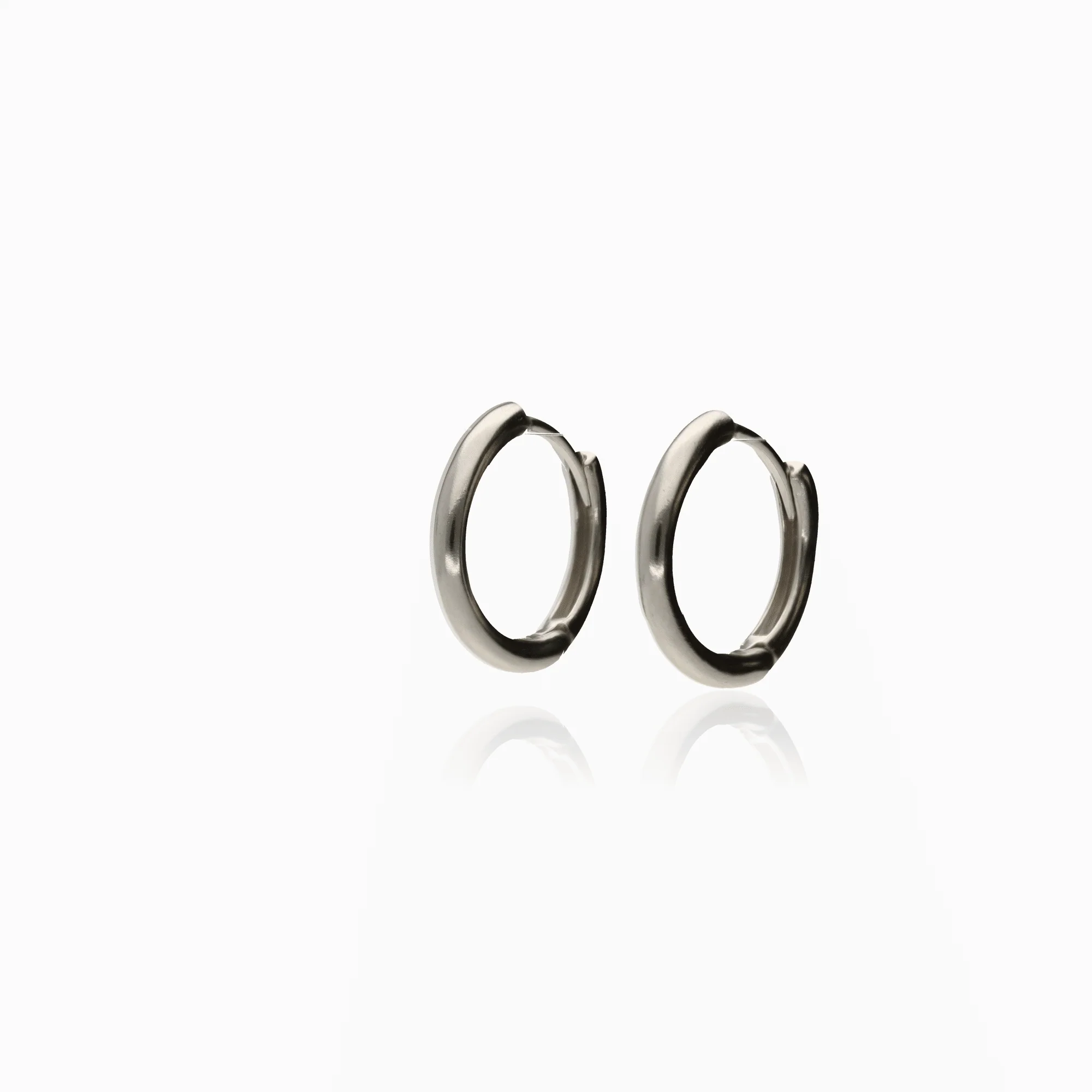 Hoops 1.45g 18K white gold
