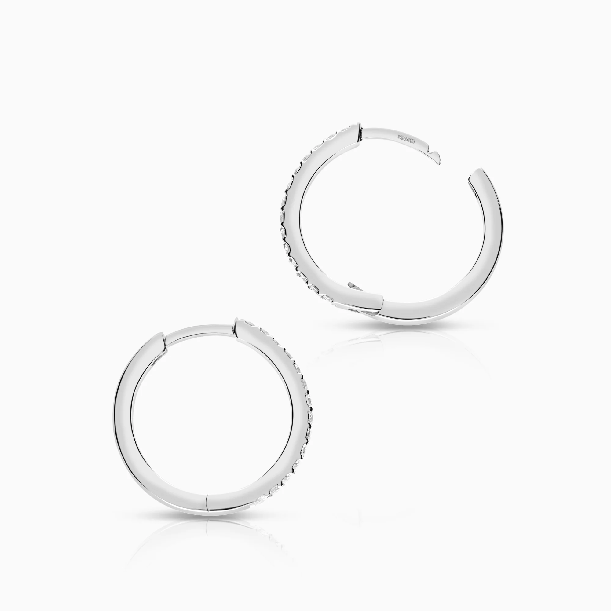 Hoop earrings 0.30ct 18K white gold - Image 2