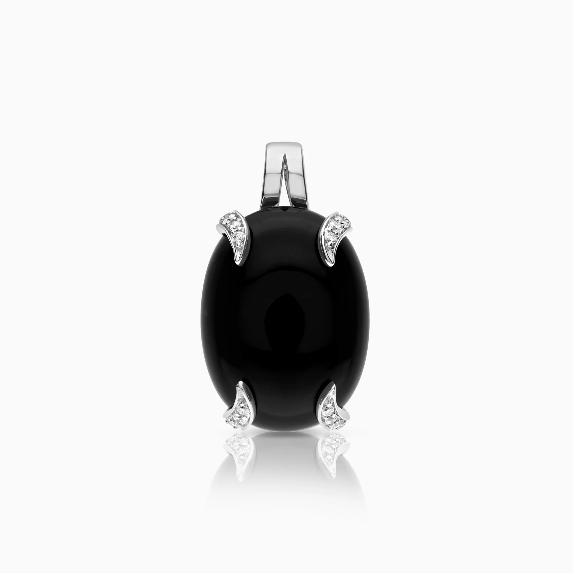Diamond pendant 0.16ct 18K white gold with onyx