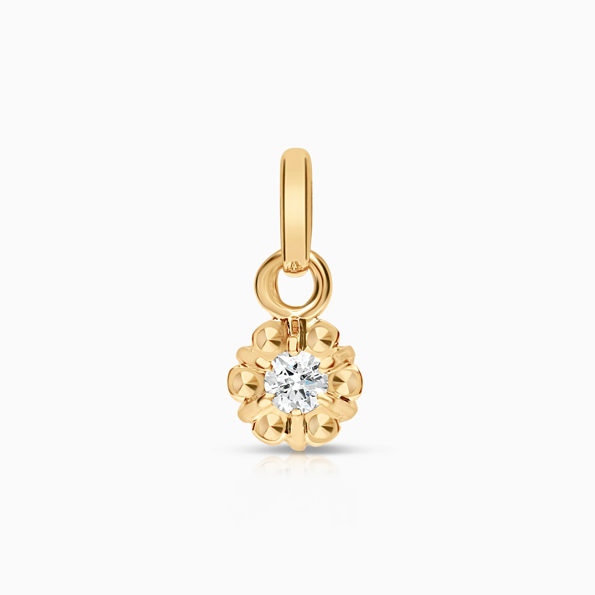 Diamond pendant solitaire 0.06ct 18K gold.