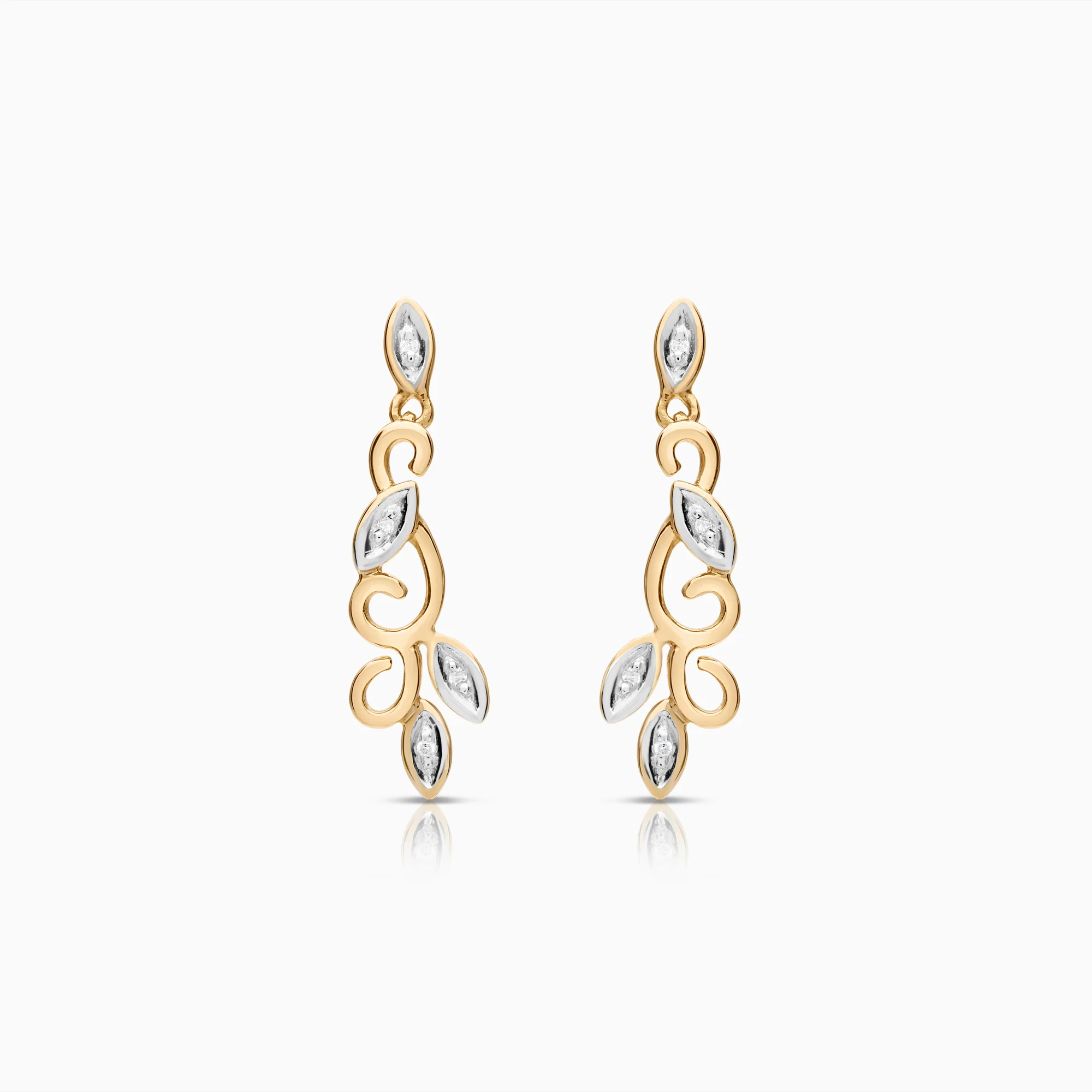 Diamond earrings 0.02ct 18K gold