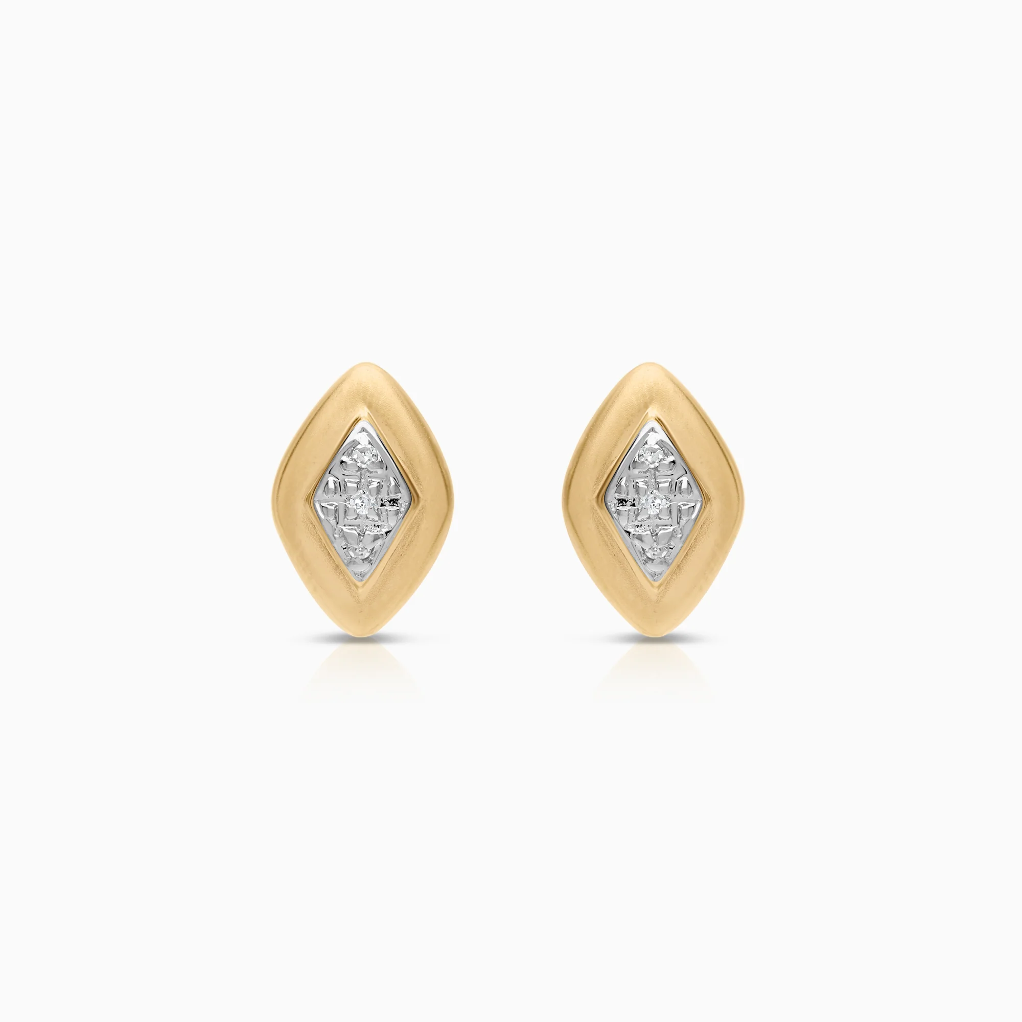 Diamond earrings 0.03ct 18K gold