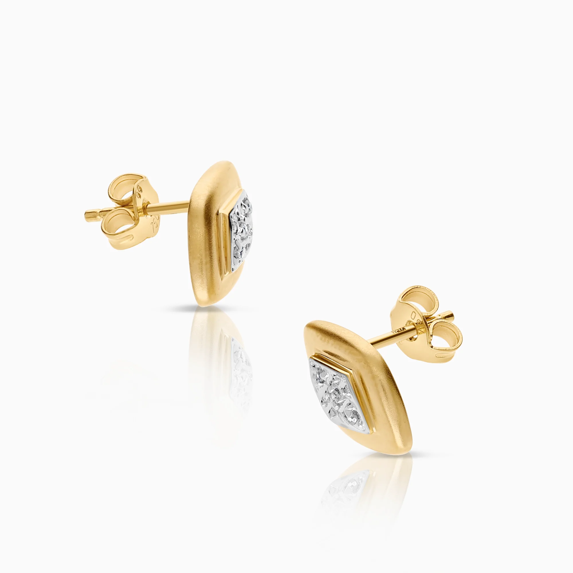 Diamond earrings 0.03ct 18K gold - Image 2