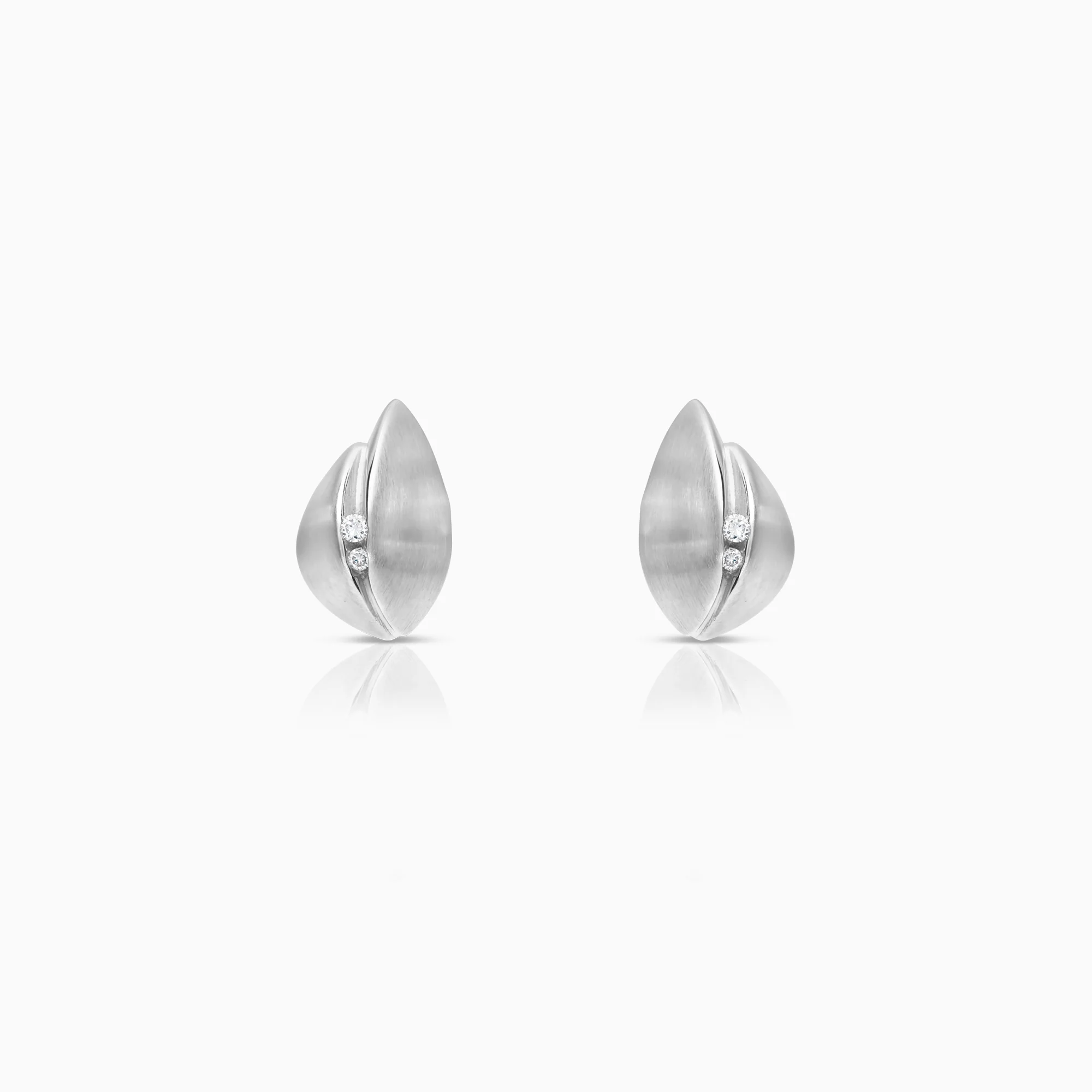 Diamond earrings 0.05ct 18K white gold