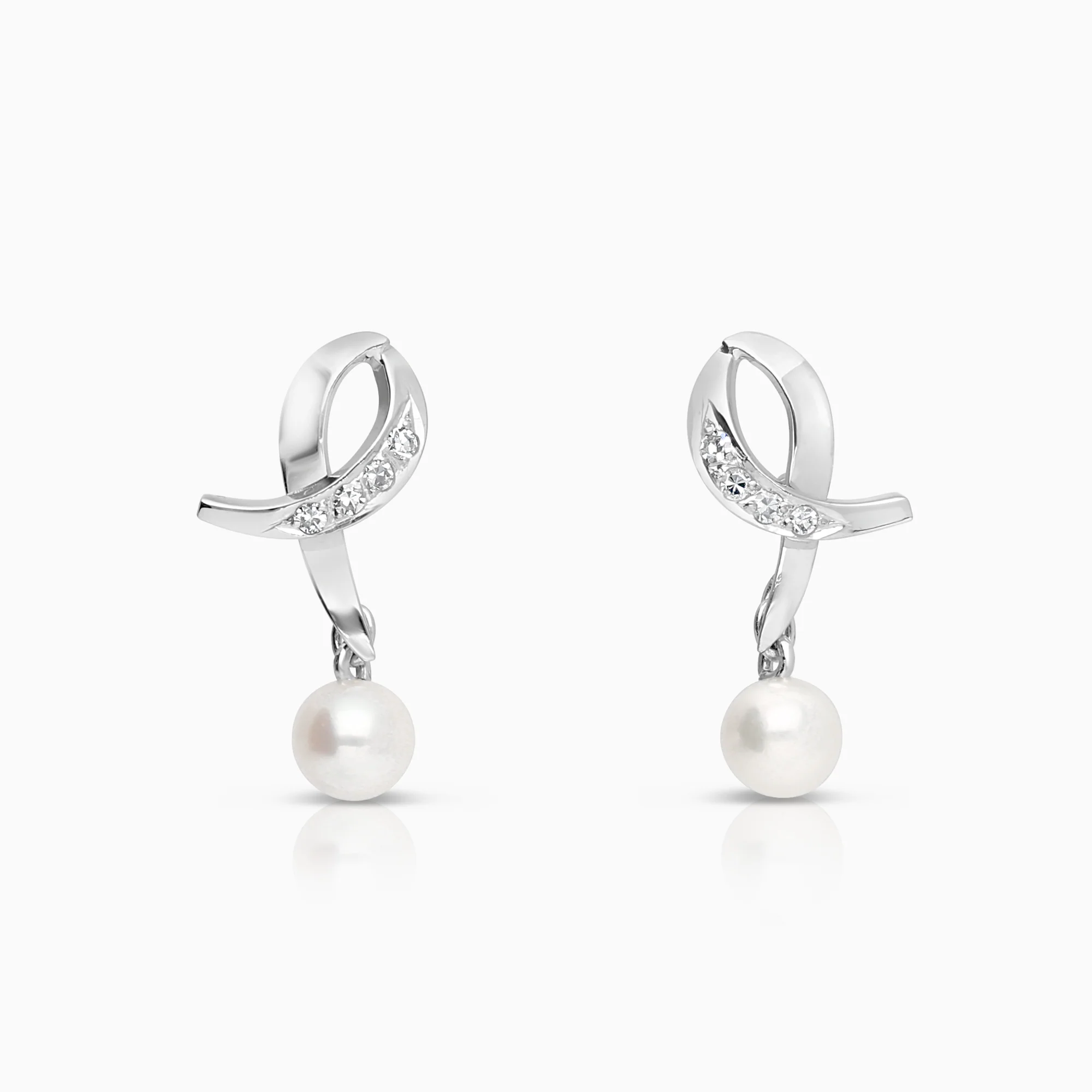 Diamond earrings with pearls 2.03g 18K white gold