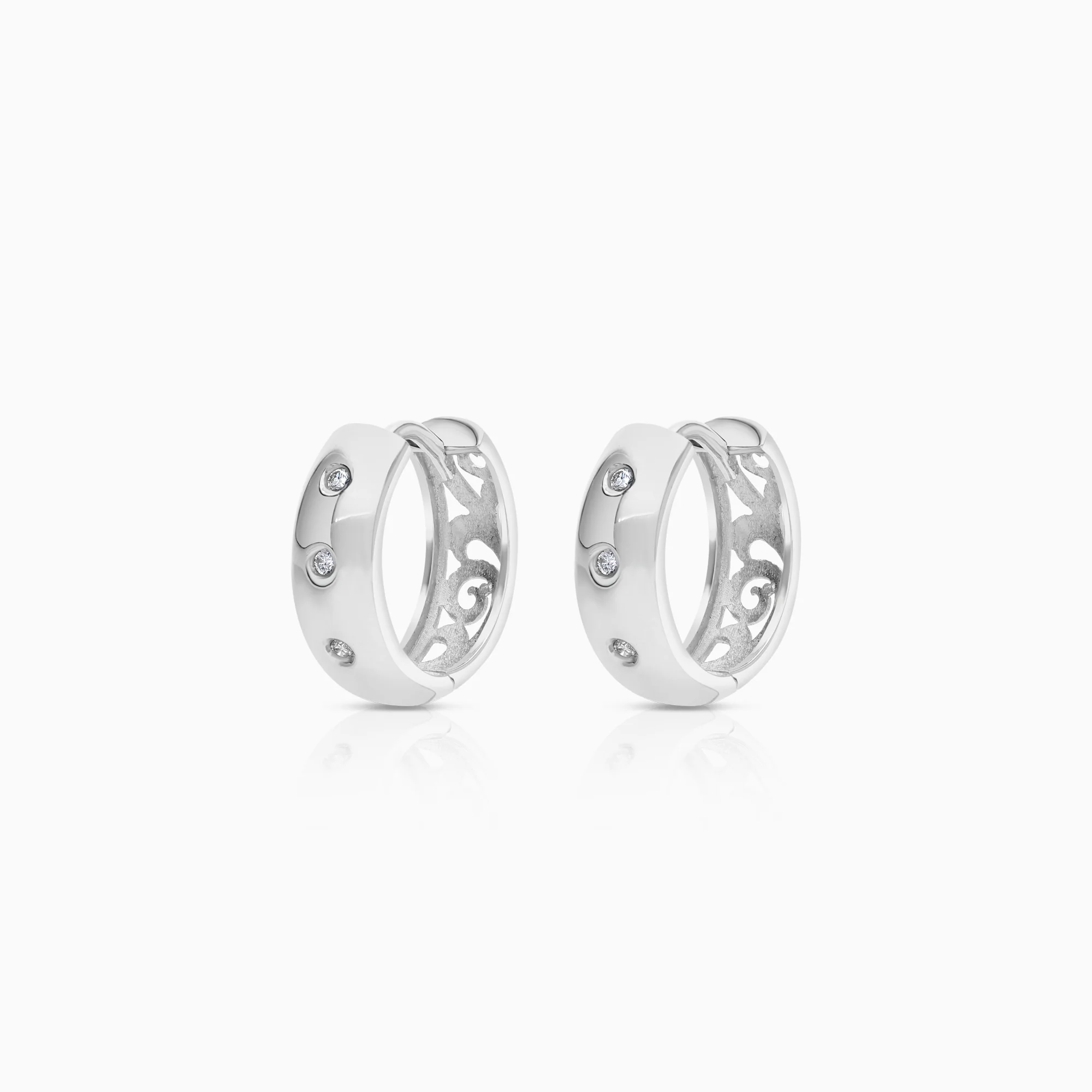 Diamond Hoop earrings 0.06ct 14K white gold