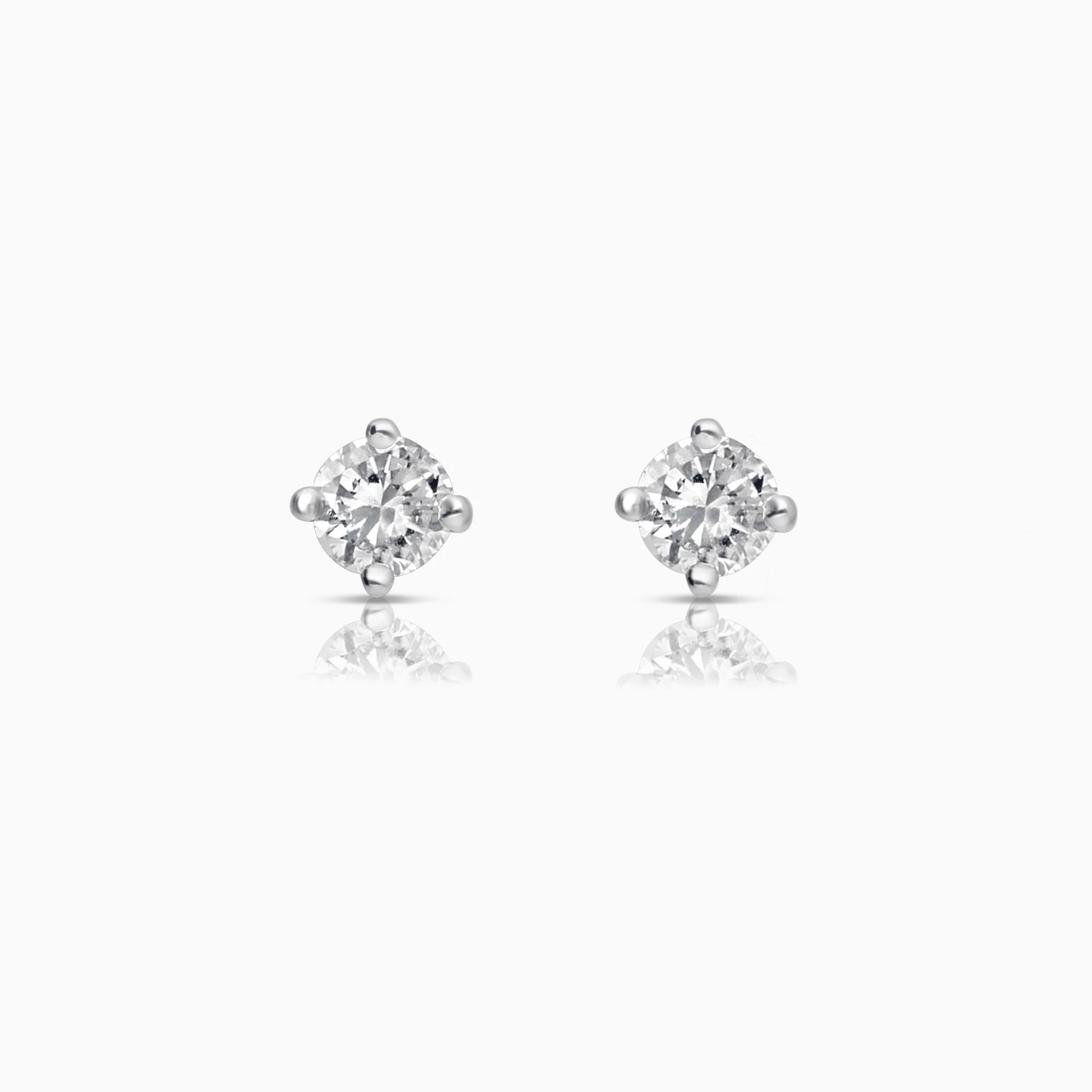 Solitaire diamond earrings 0.34ct 18K white gold