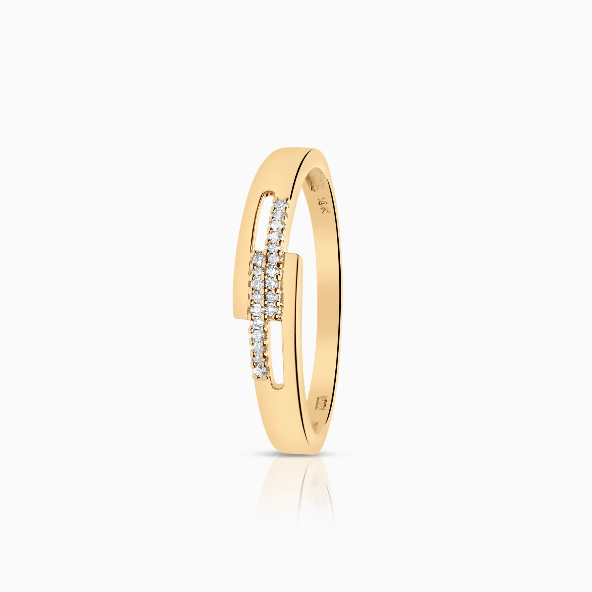 Diamond ring 0.06ct 18K gold