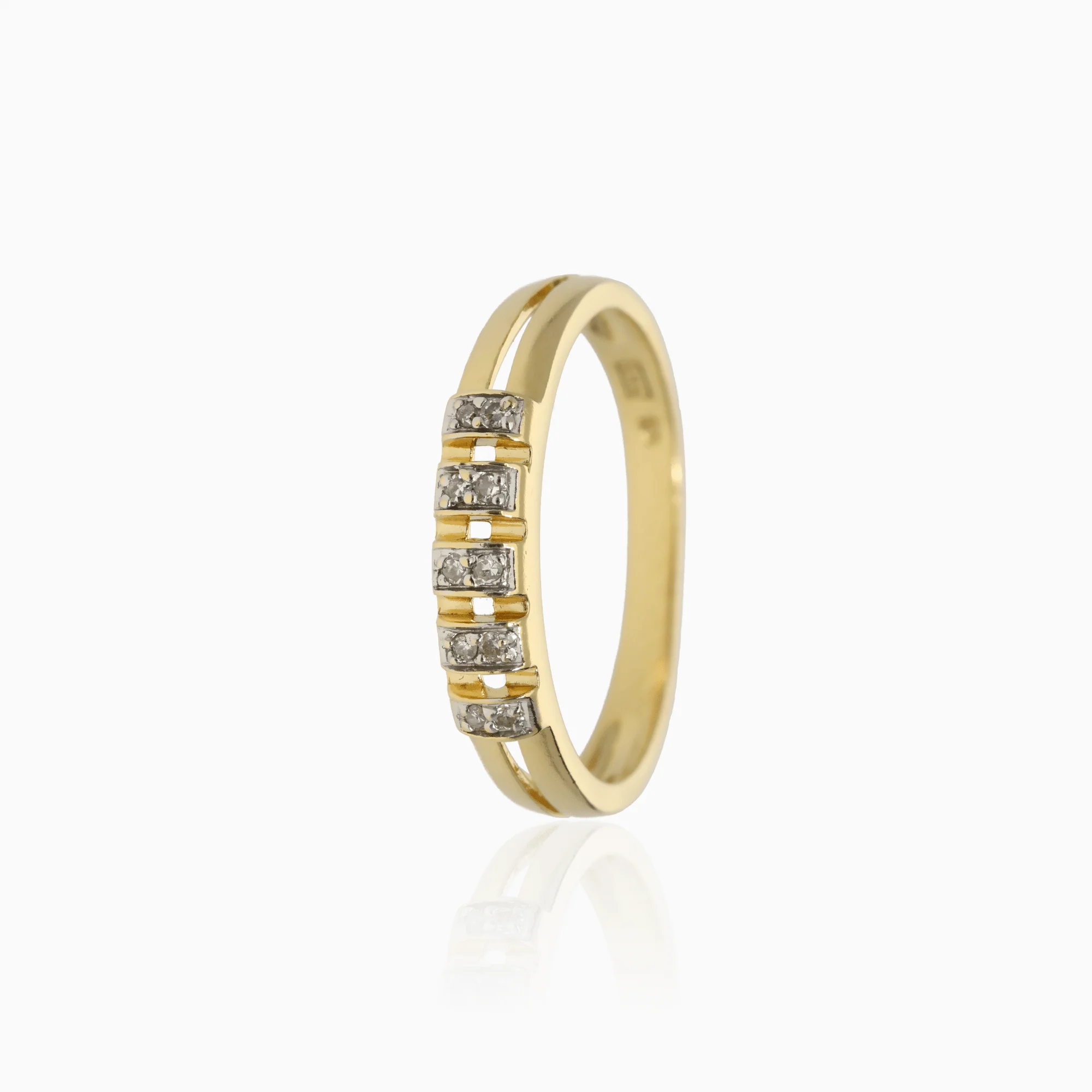 Diamond ring 0.04ct 18K yellow gold