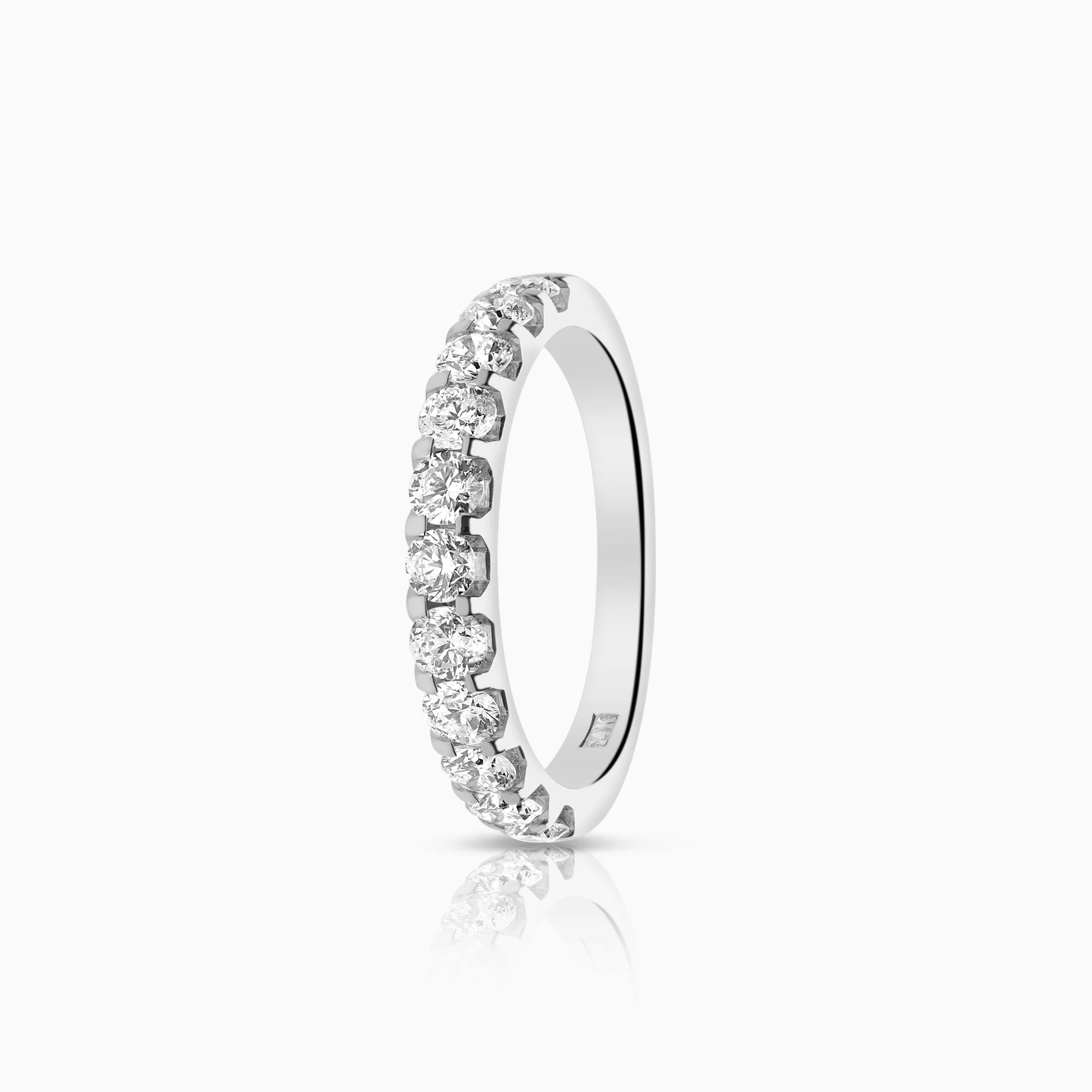 Diamond eternity ring 0.77ct 14K white gold