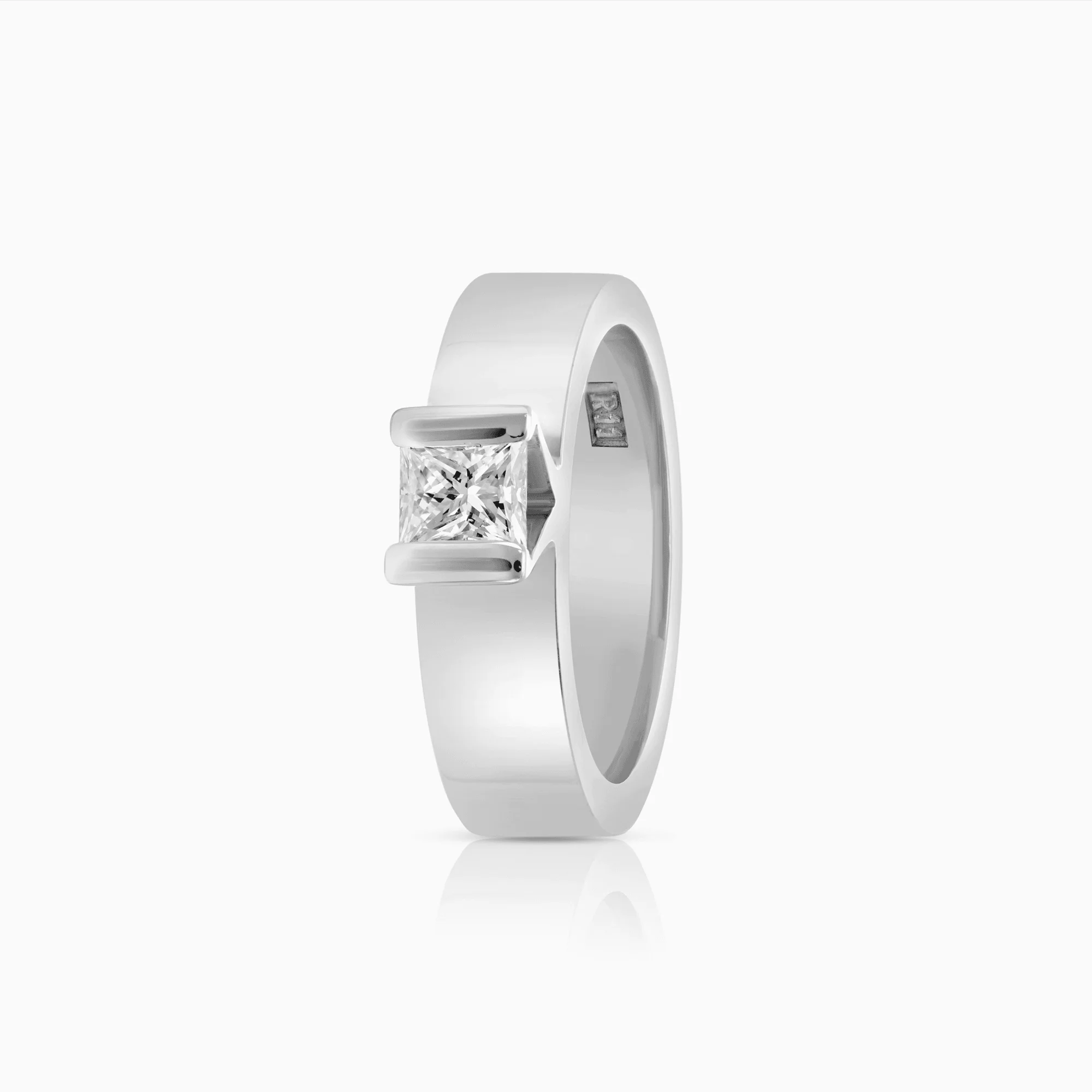 Single-stone ring princess 0.40ct 18K