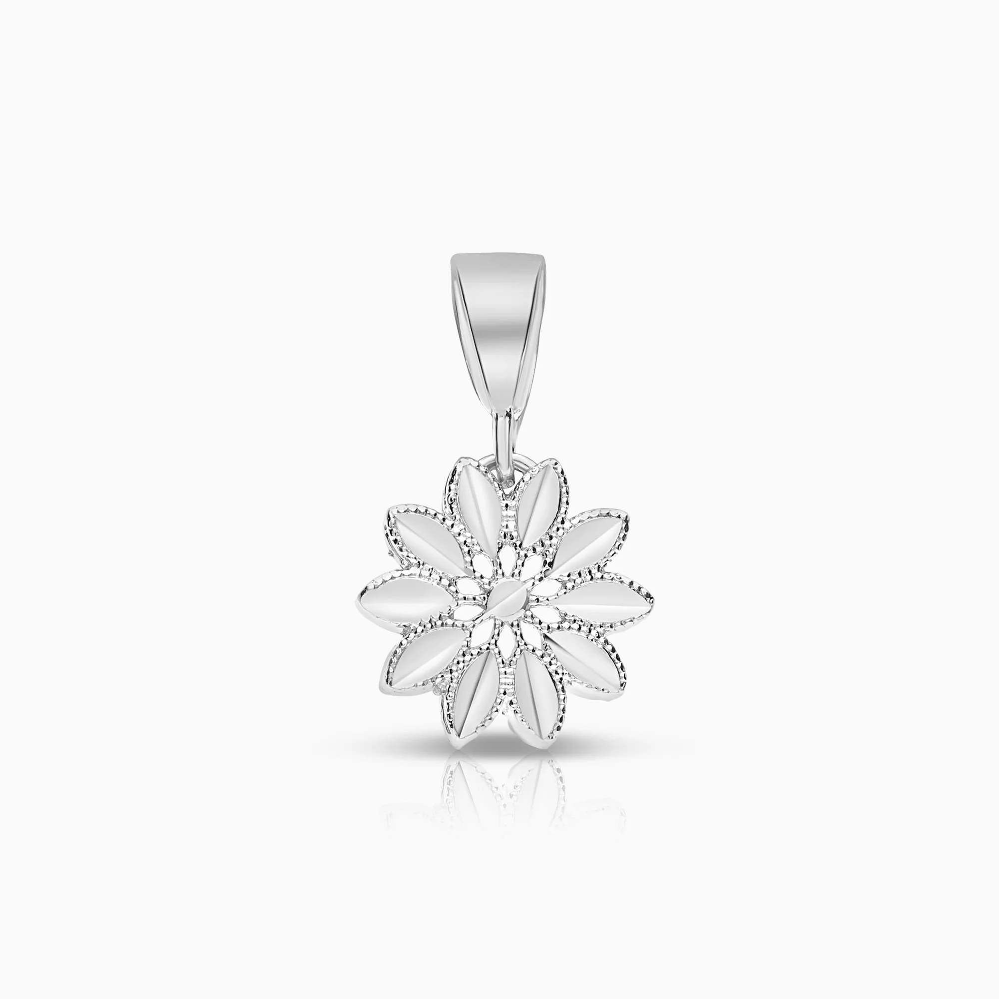 Flower pendant 1.39g 18K white gold