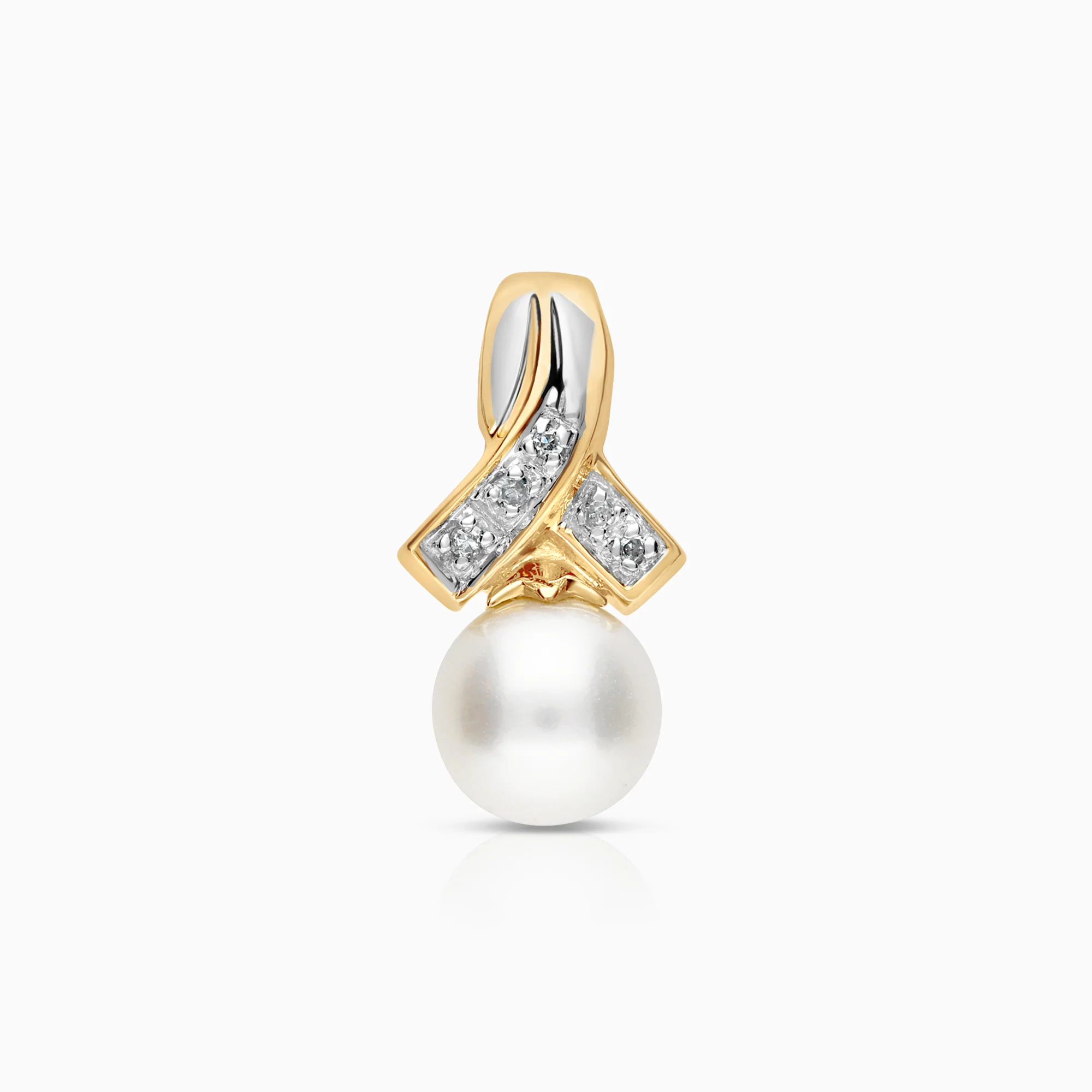 Pendant with diamonds and pearl 0.05ct 18K gold