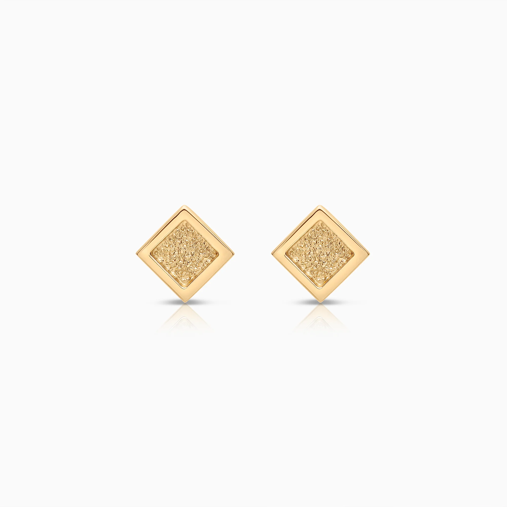 Gold earrings 1.77g 18K gold
