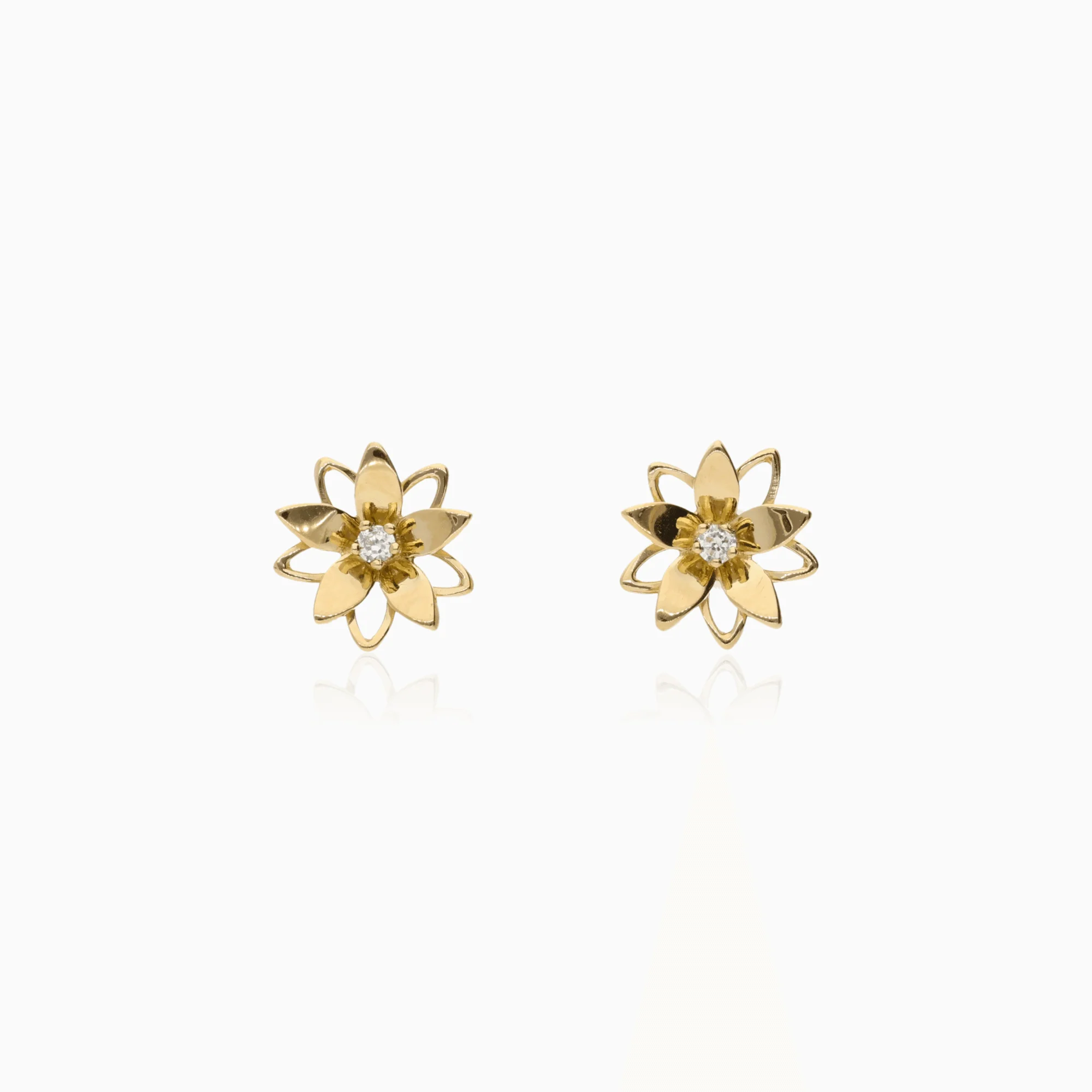 Gold earrings flower white stones 1.9g 18K