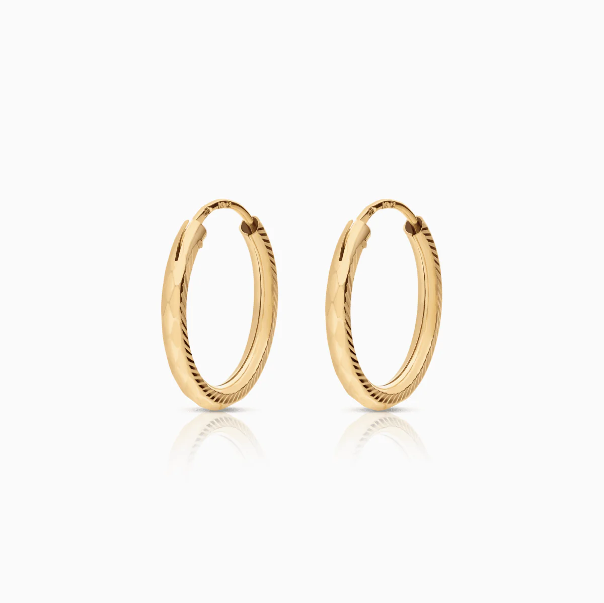 Gold Earrings Hoops 0.82g 18K Gold