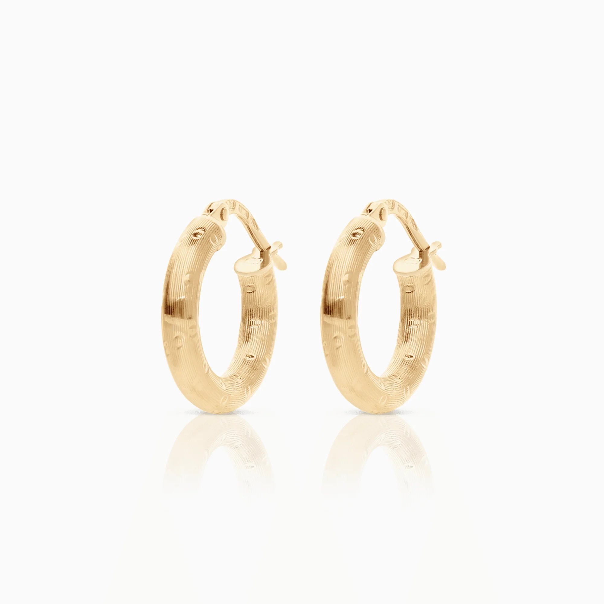 Gold hoop earrings 2.24g 18K gold