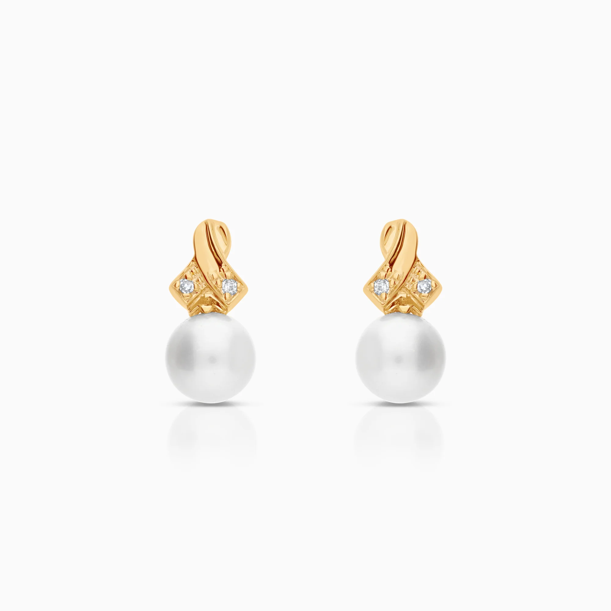 Gold earrings diamonds and cultured saltwater pearls 3.10g 18K gold