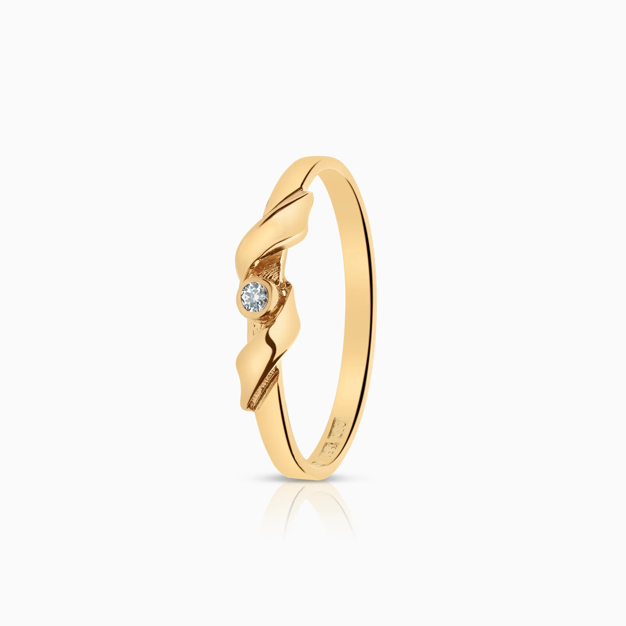 Gold ring 1.32g 18K gold