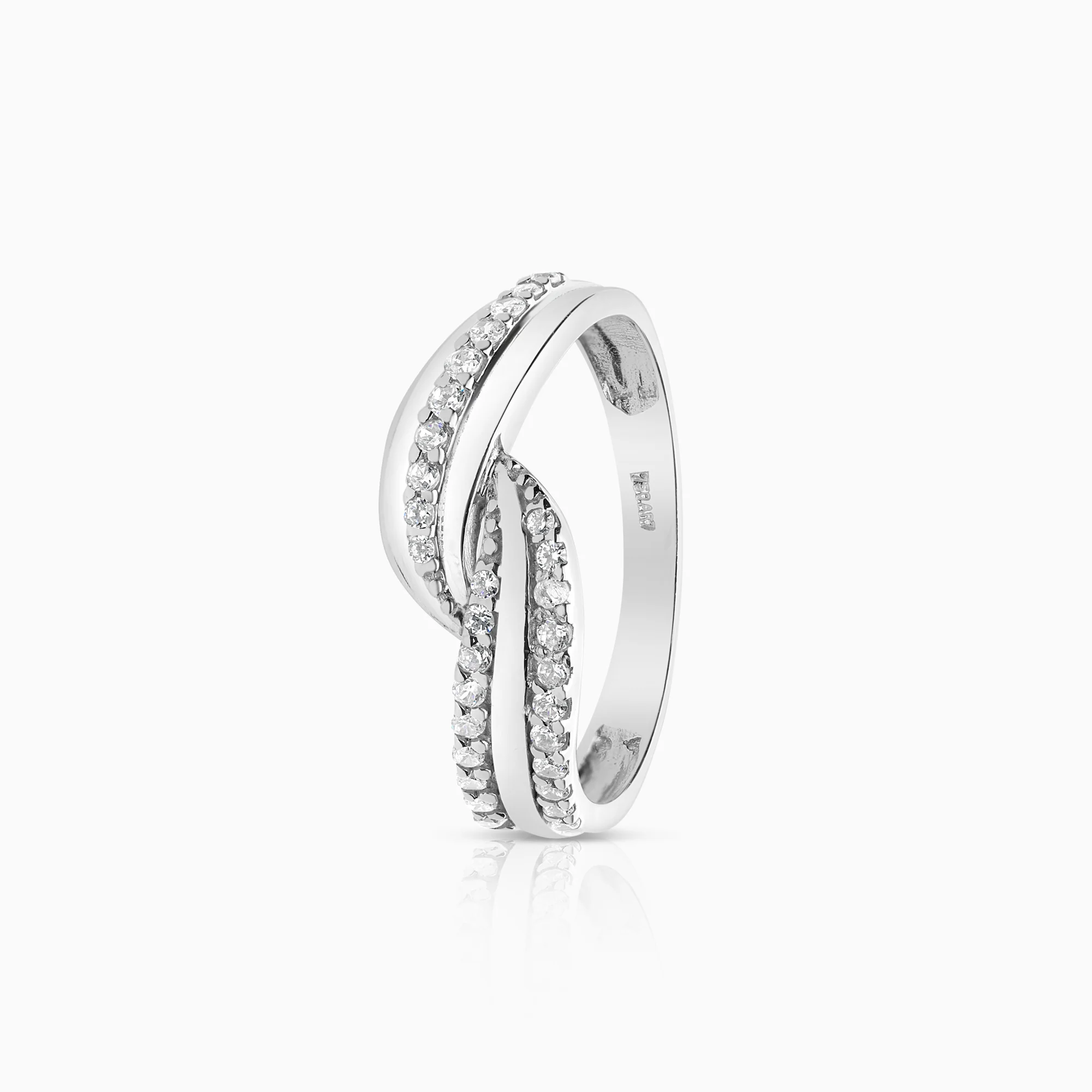 Gold ring 2.25g 18K white gold