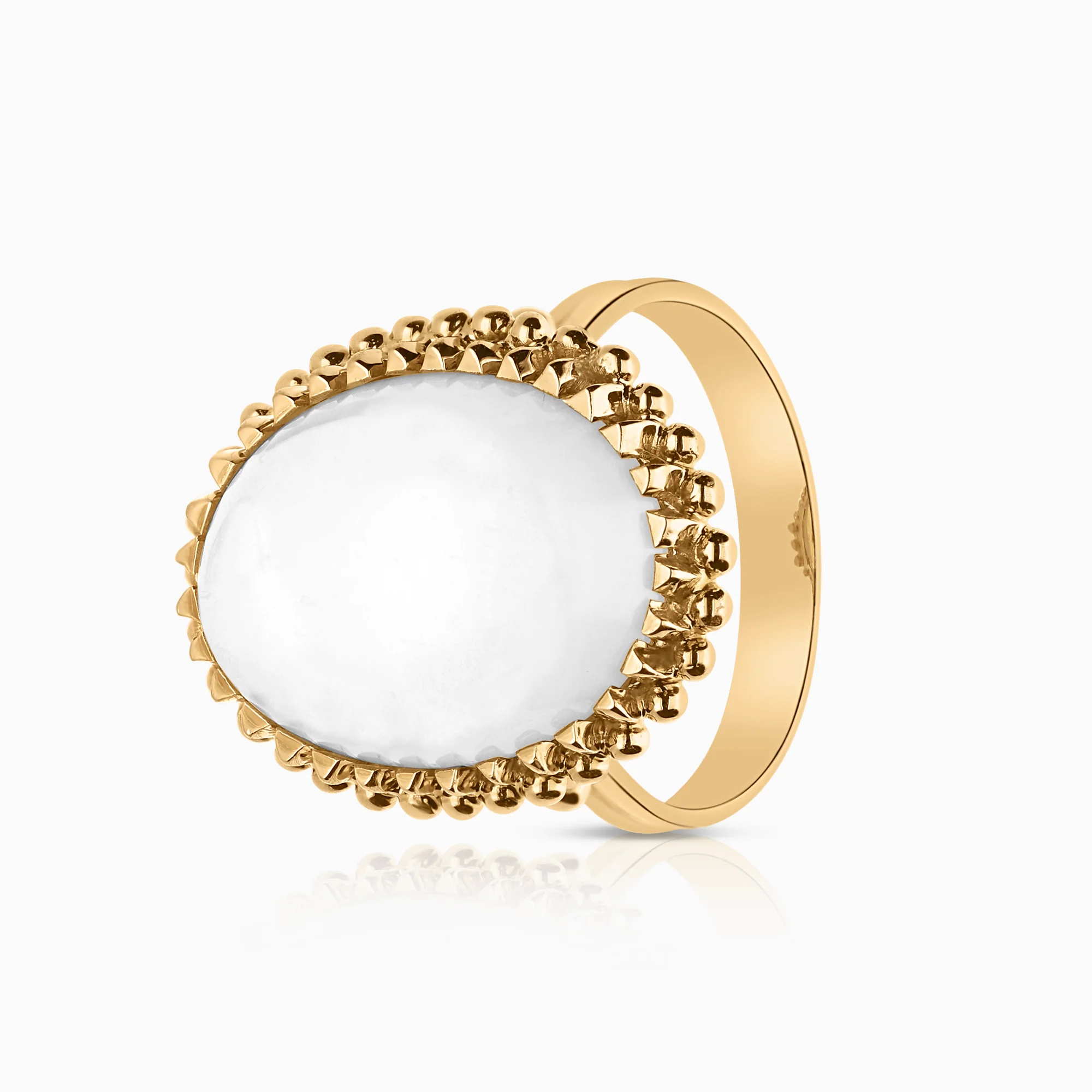 Gold ring with moonstone 8.71g 18K gold