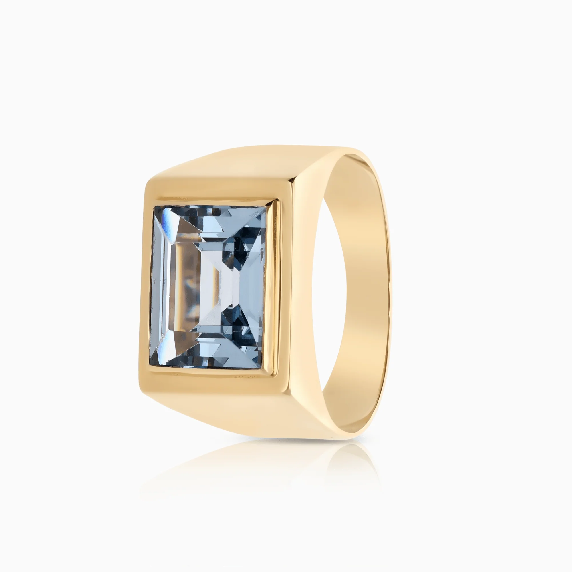 Gold ring with blue aquamarine 4.12g 18K