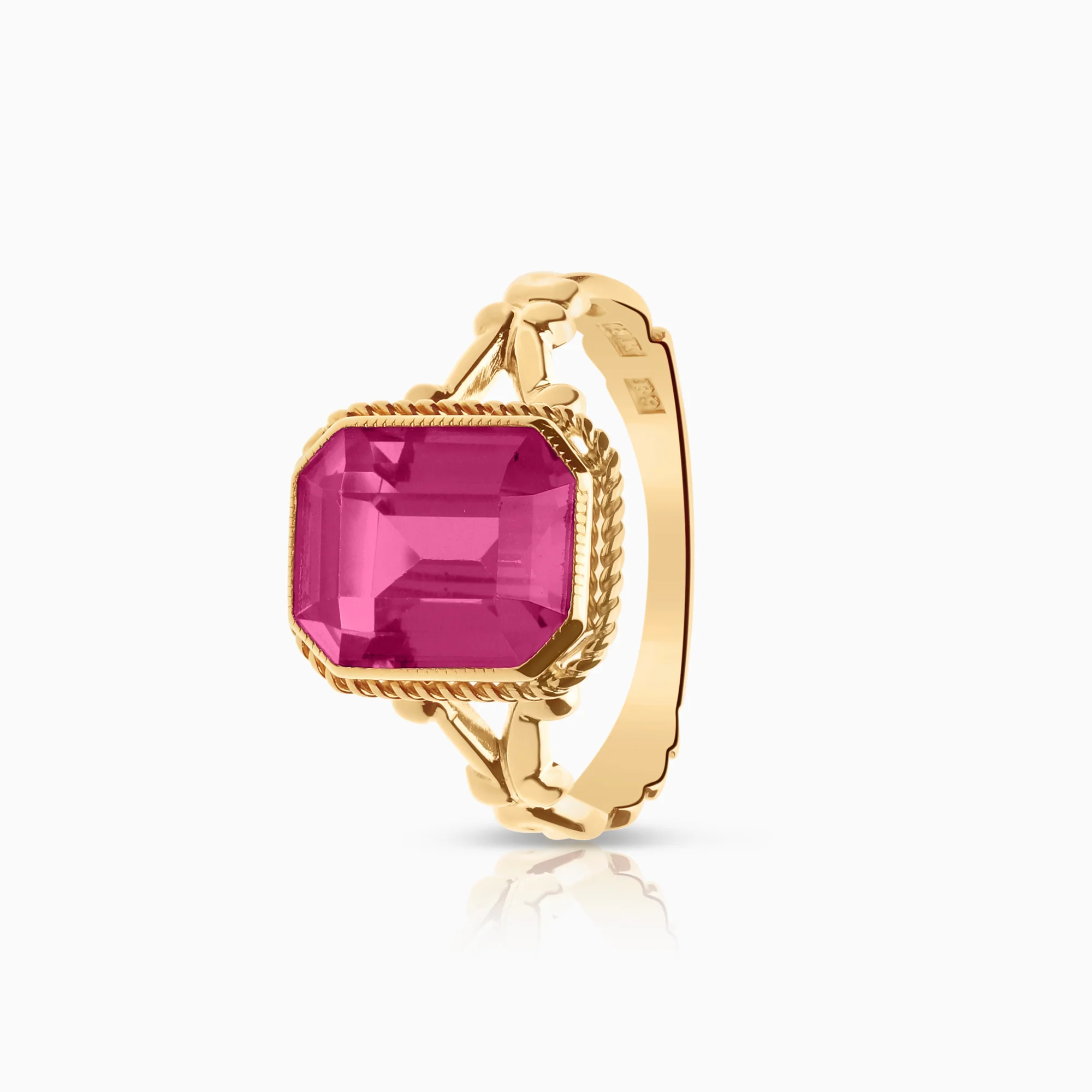 Gold ring synthetic ruby 3.34g 18K gold