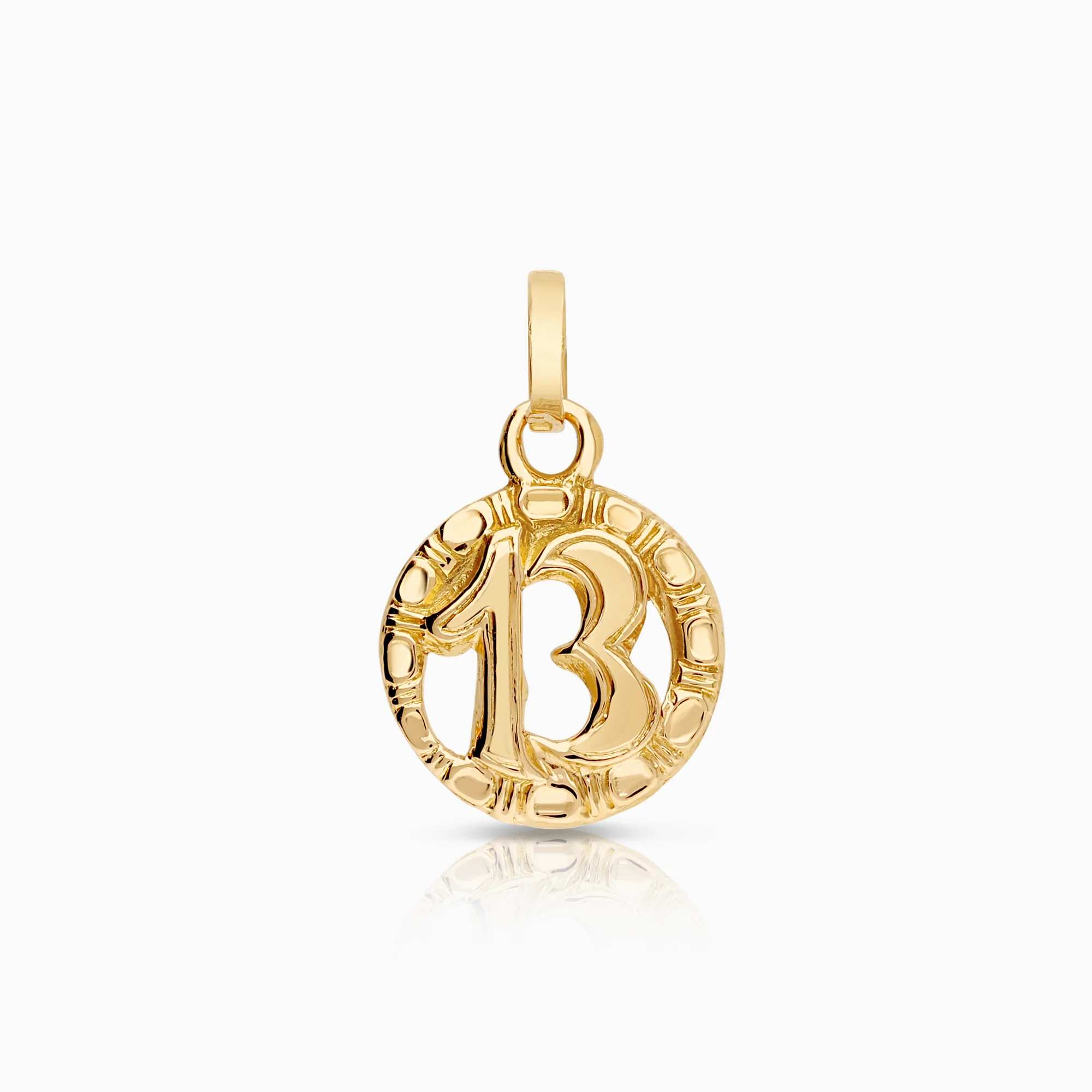 Number 13 pendant, 0.80g 18K gold