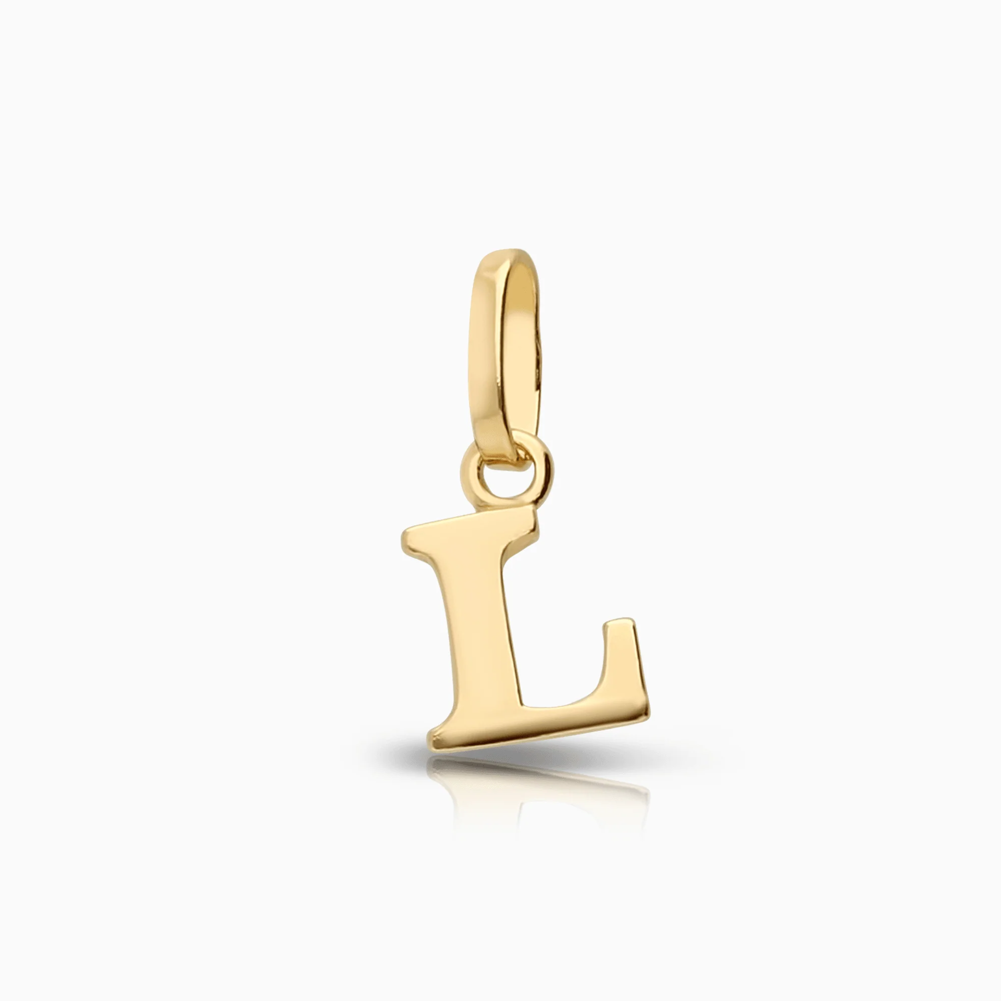 Pendant letter 0.27g 18K gold