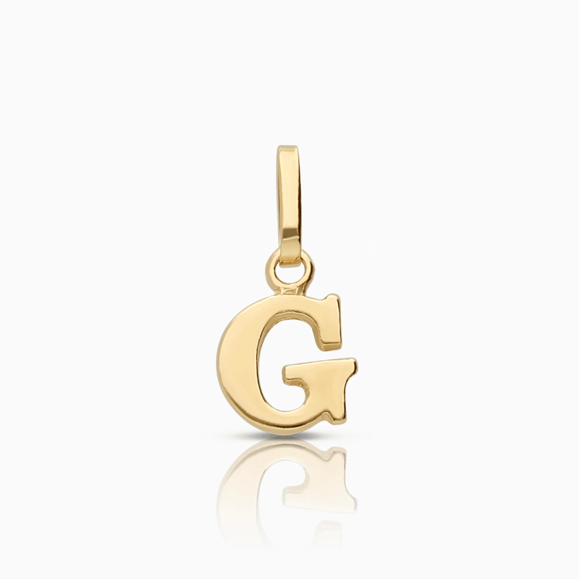 Letter pendant 0.40g 18K gold