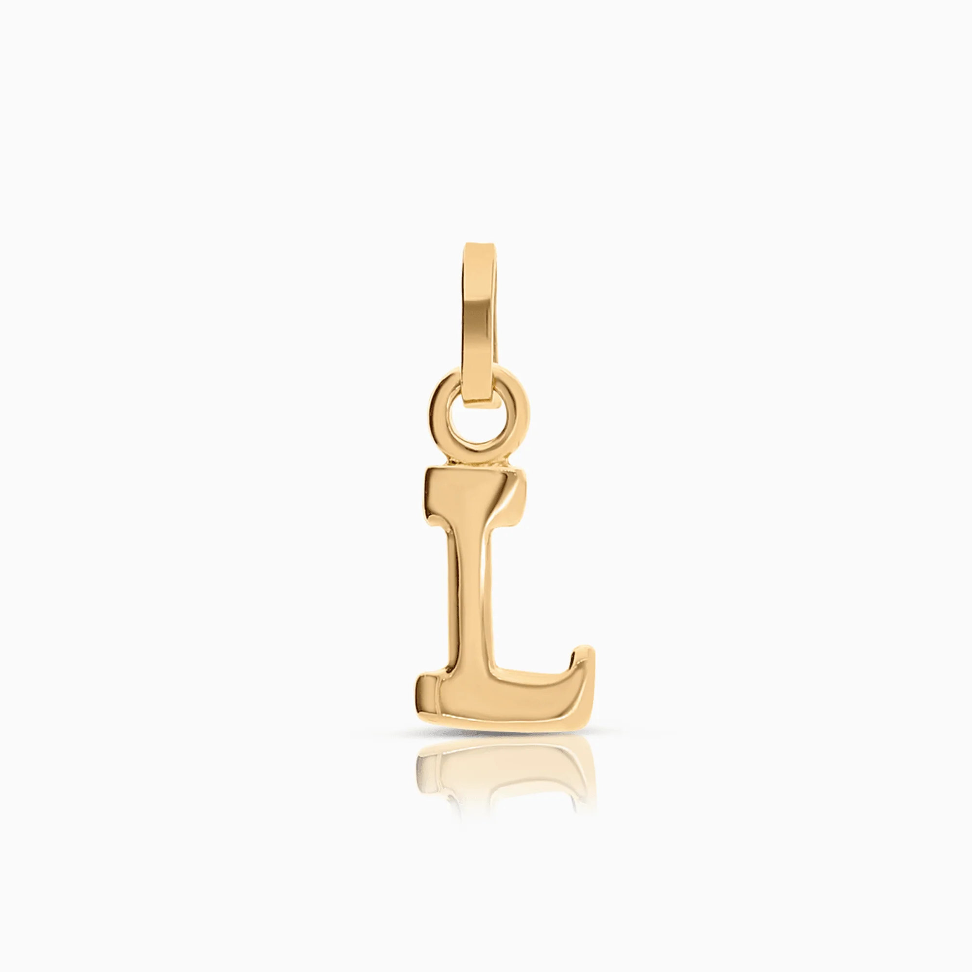 Letter pendant 0.68g 18K gold