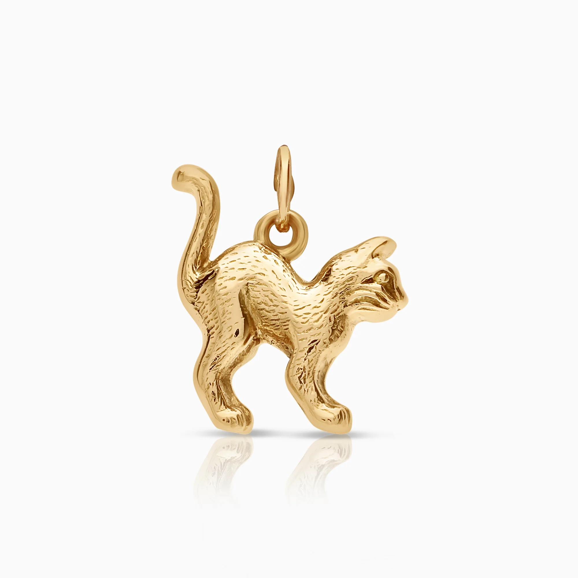 Cat pendant 1.39g 18K gold