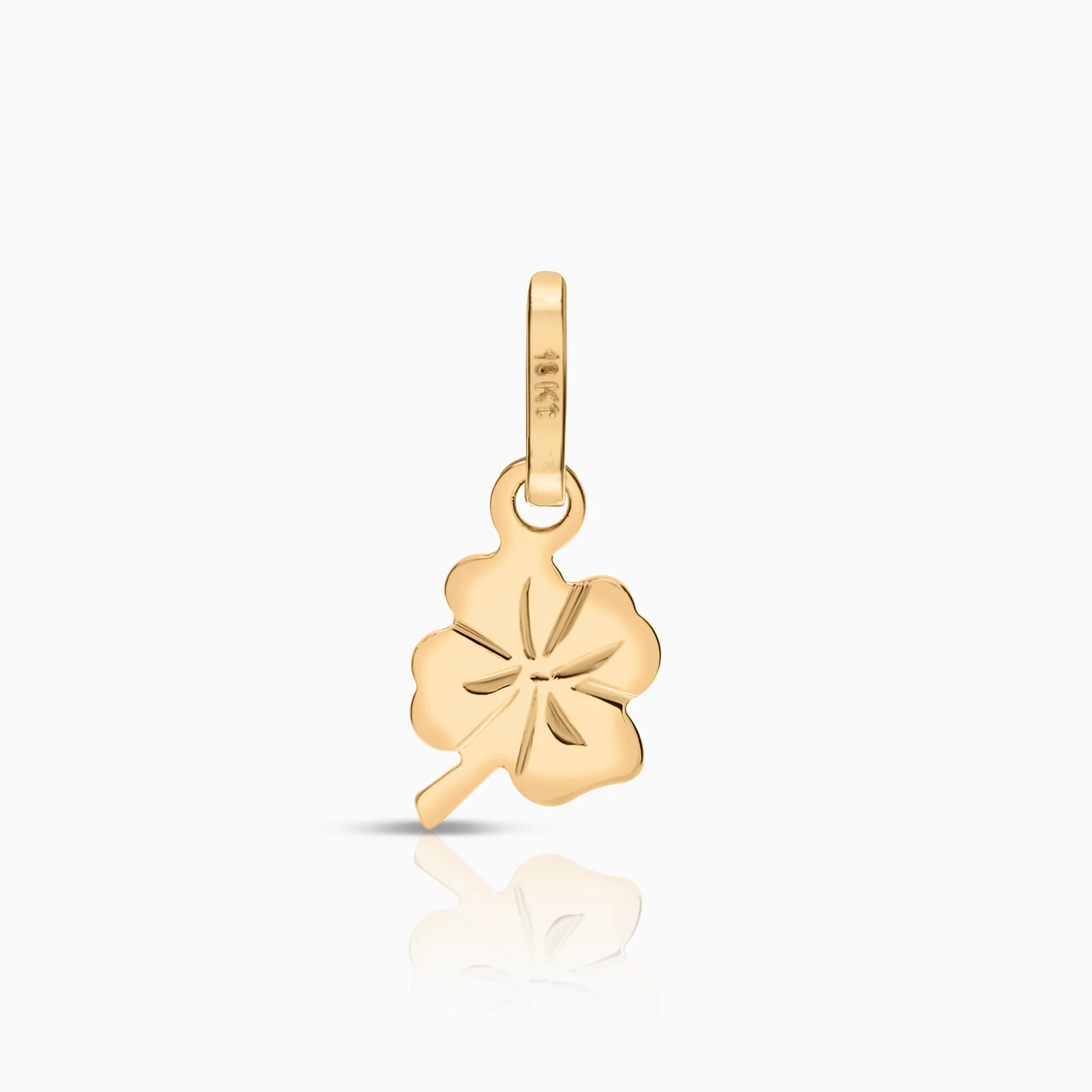 Clover pendant 0.24g 18K gold