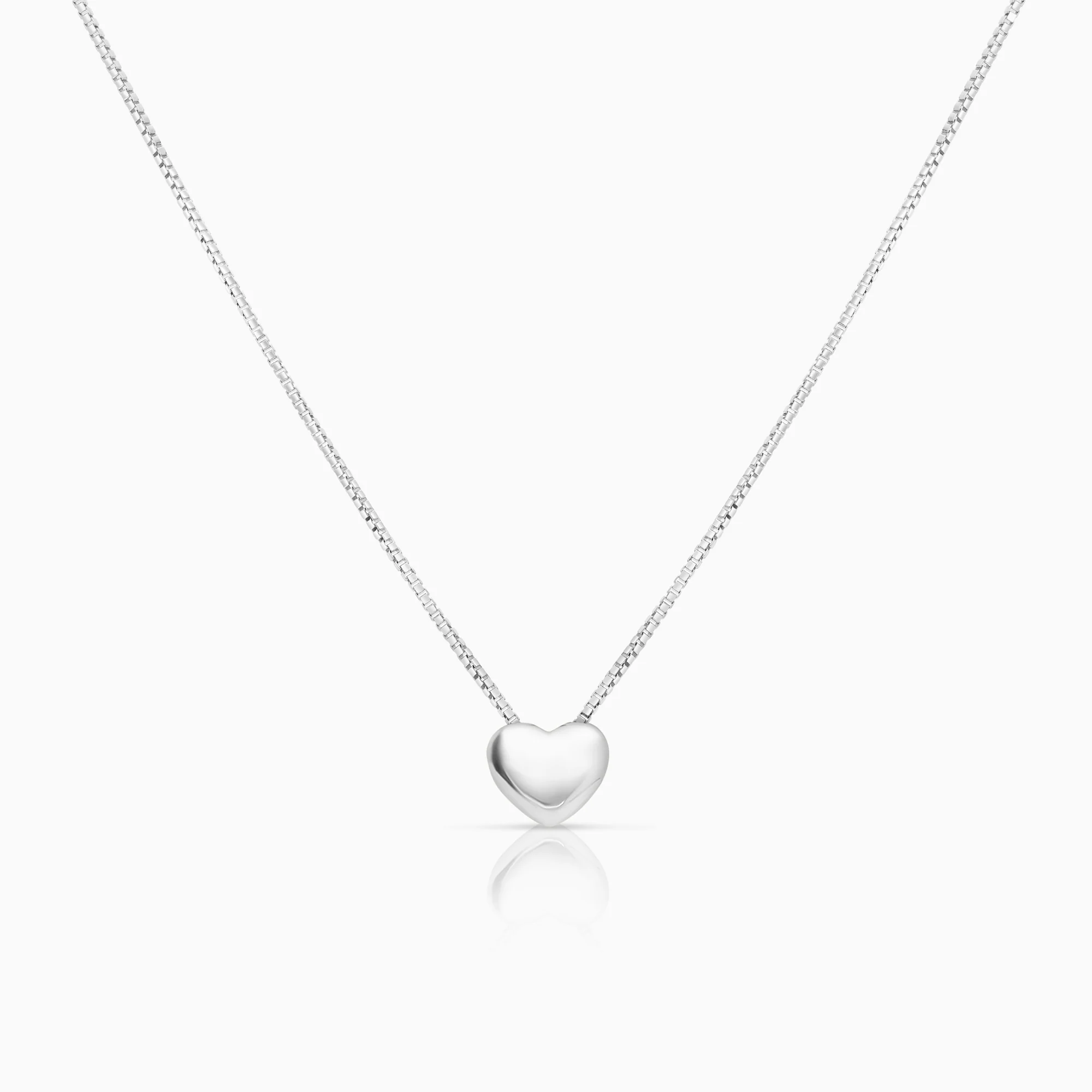Heart necklace 3.68g 18K white gold