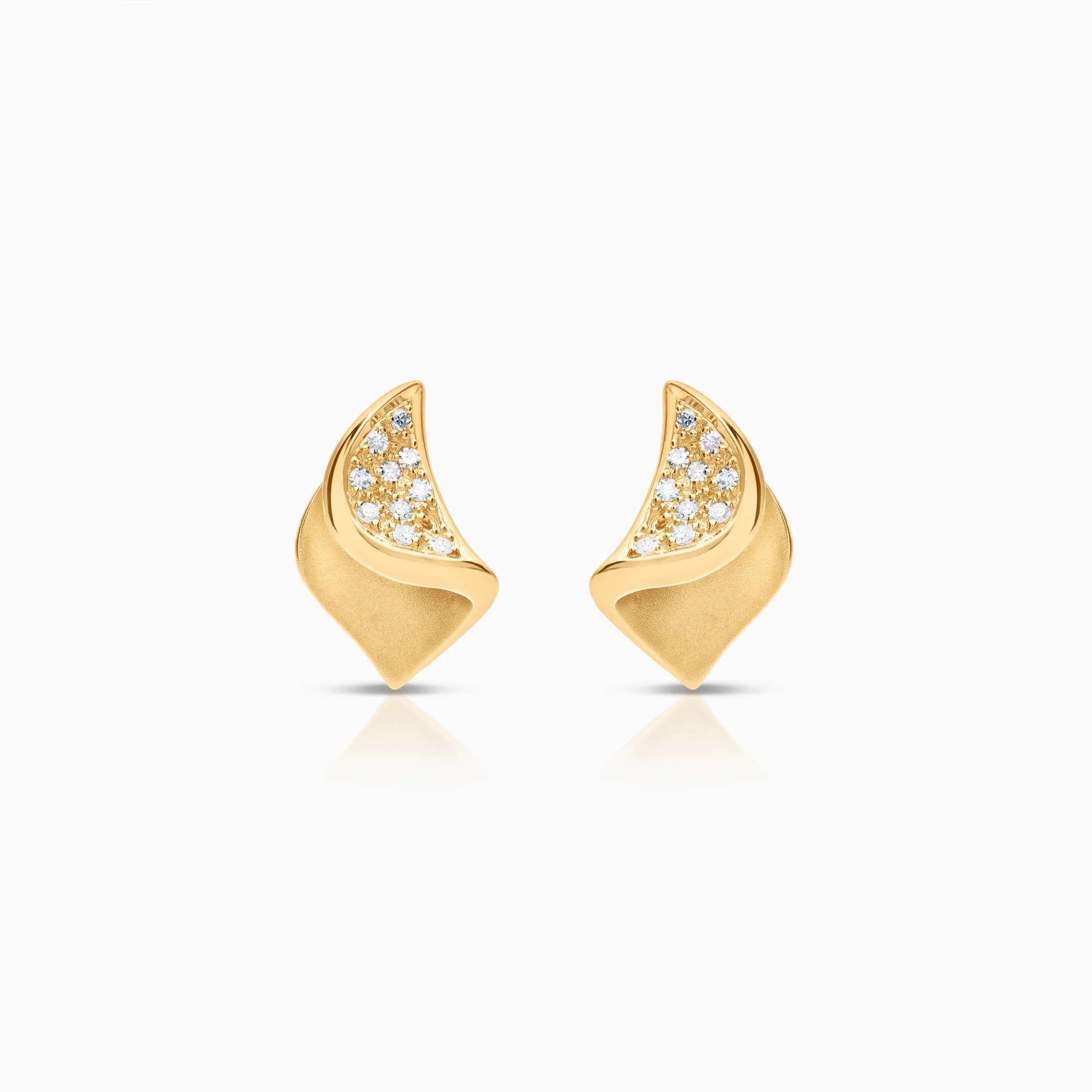 Gold earrings 0.22ct 5.60g 18K gold