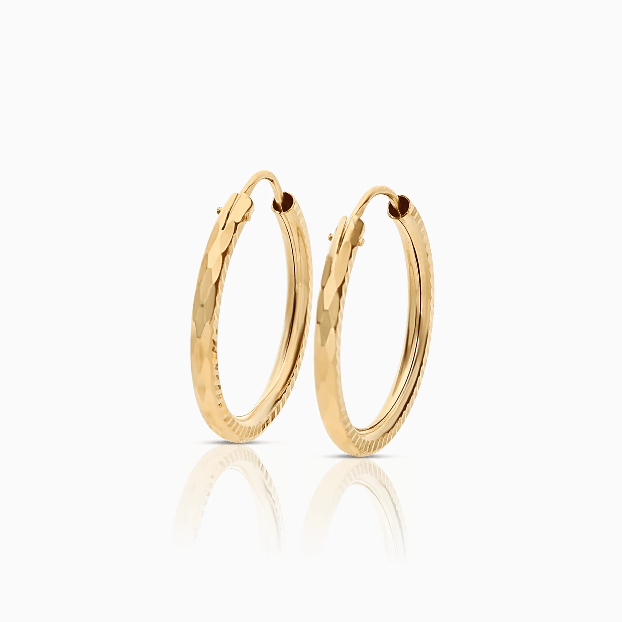 Hoop earrings 1.45g 18K gold