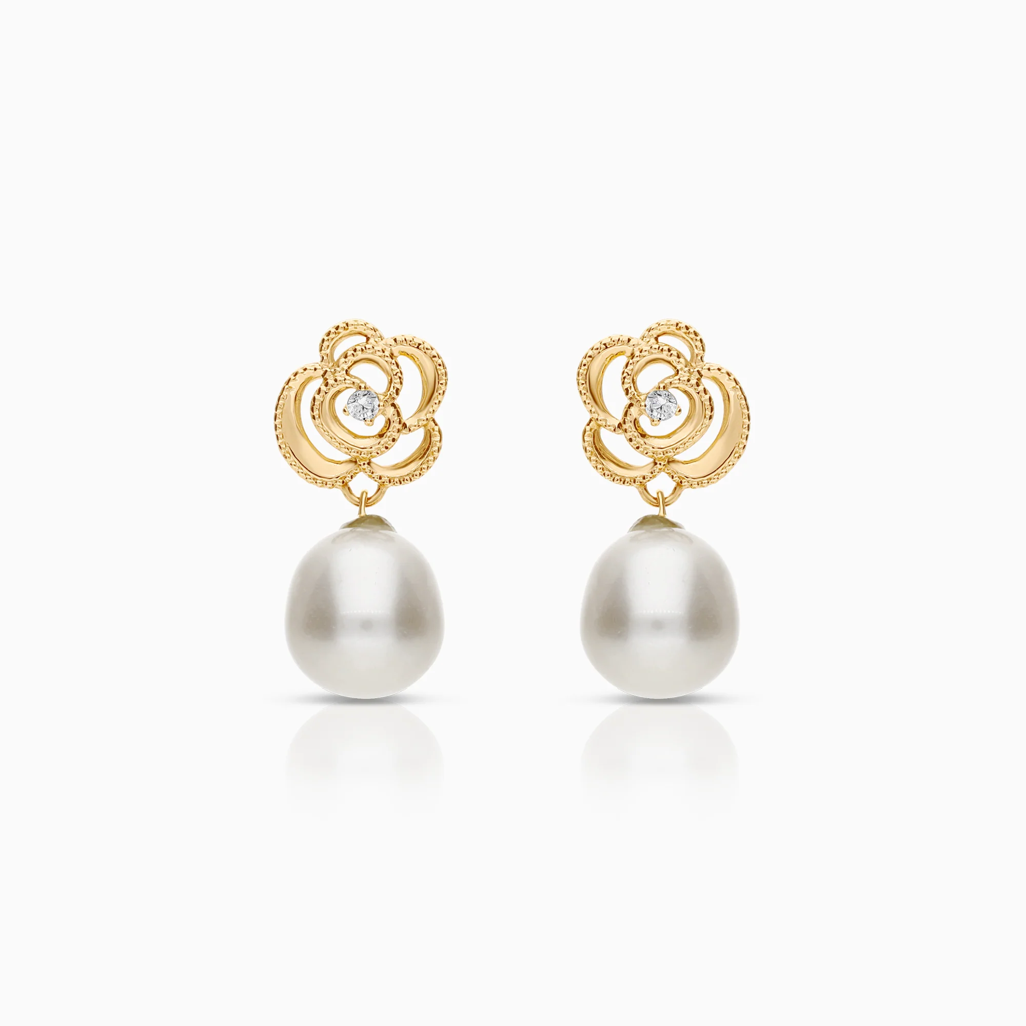 Earrings with cubic zirconia and cultured freshwater pearls, 2.34g, 18K gold