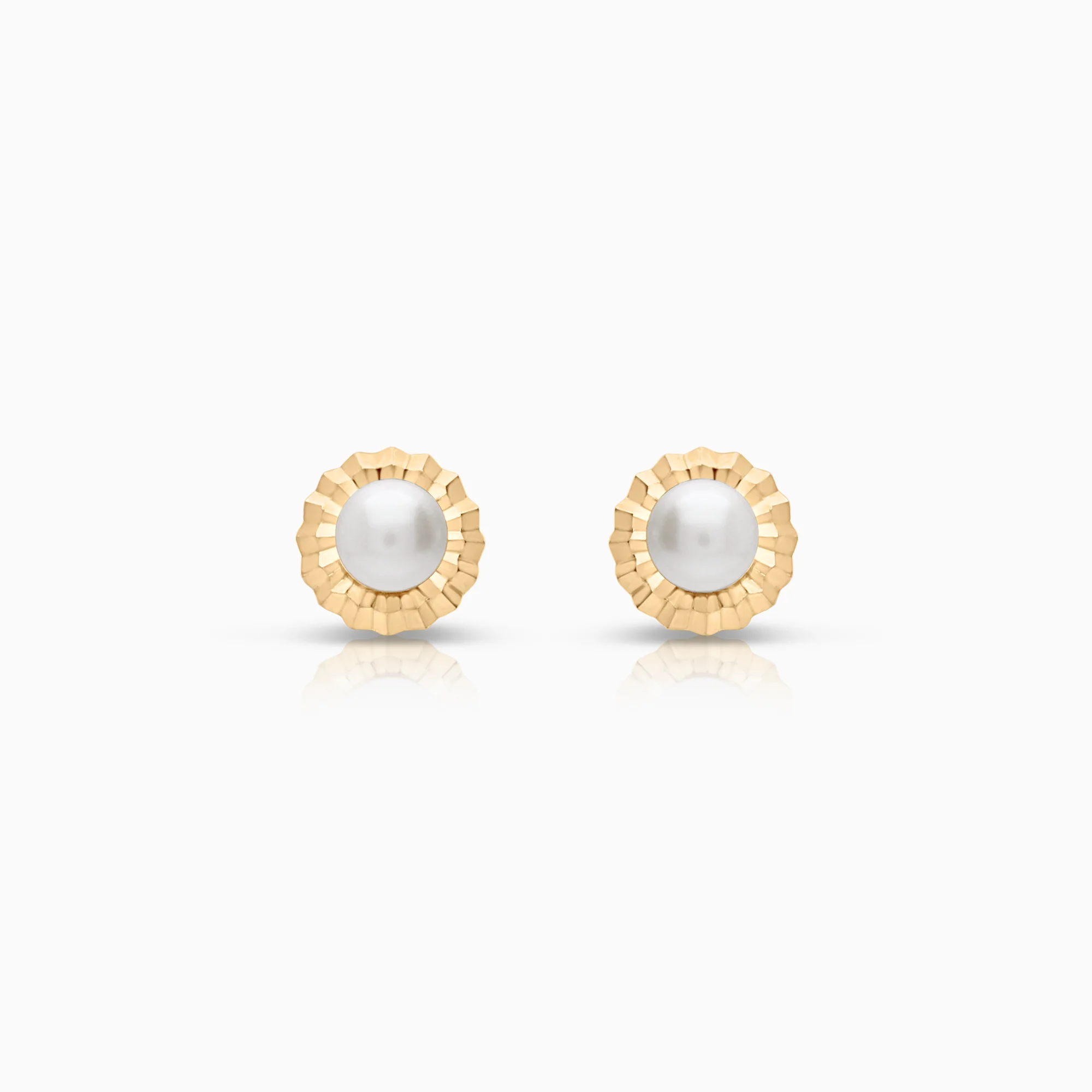 Earrings with cultured saltwater pearls 0.71g 18K gold