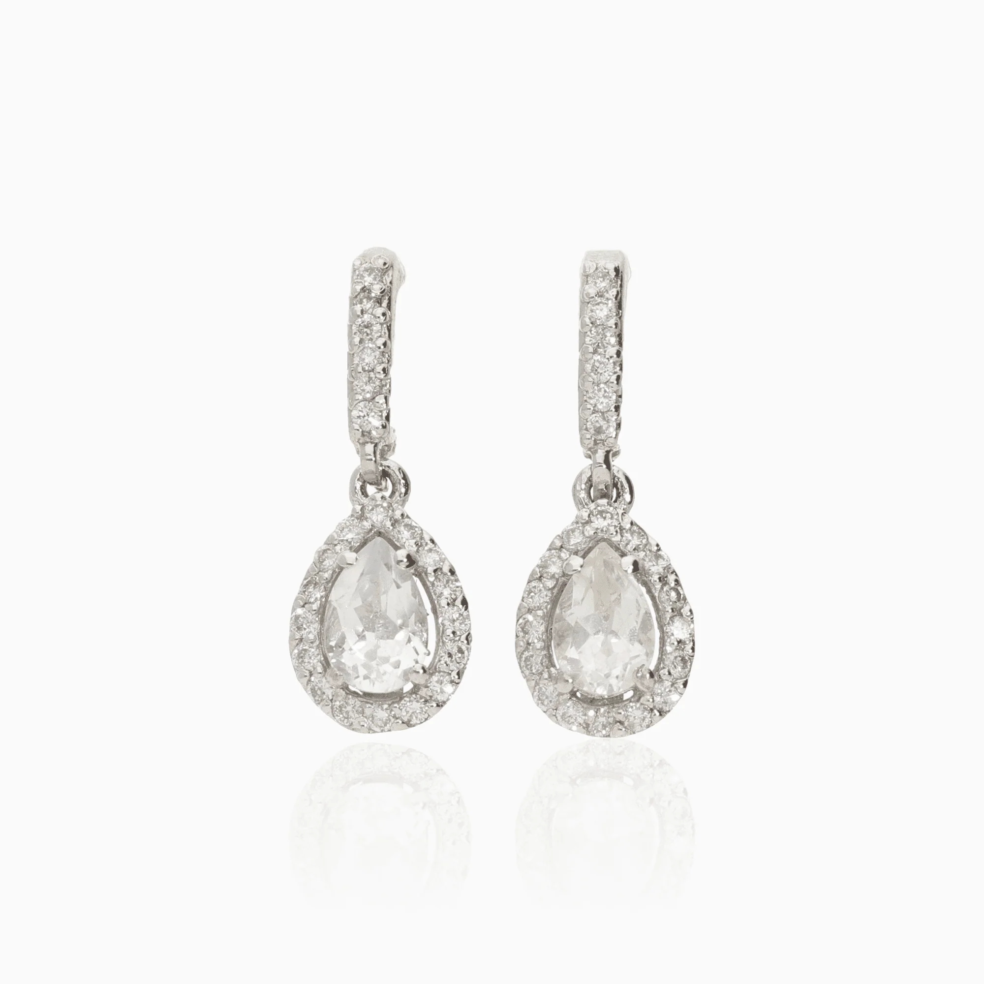 Earrings with white stones 3.0g 18K white gold