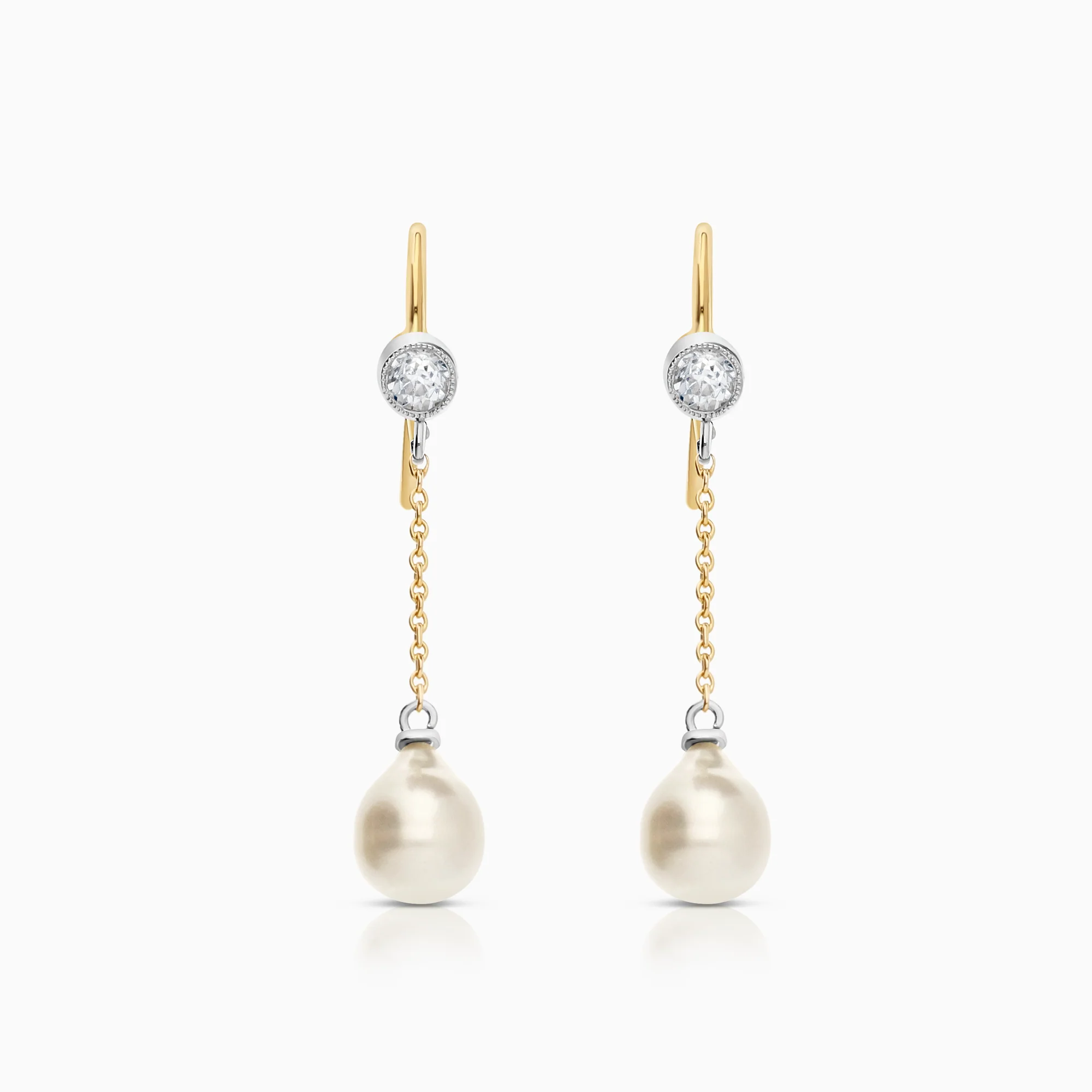 Pearl earrings 1.92g 18K gold