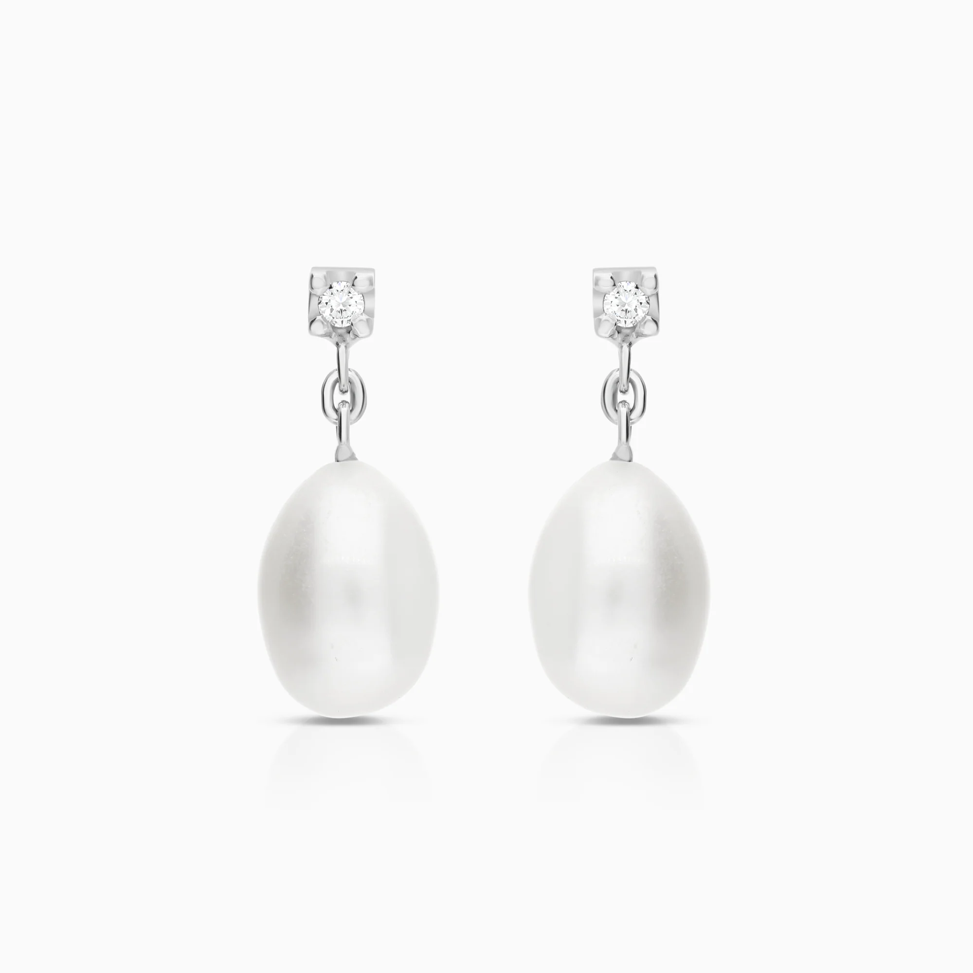 Pearl earrings cultured freshwater pearls and diamonds 5.02g 18K white gold